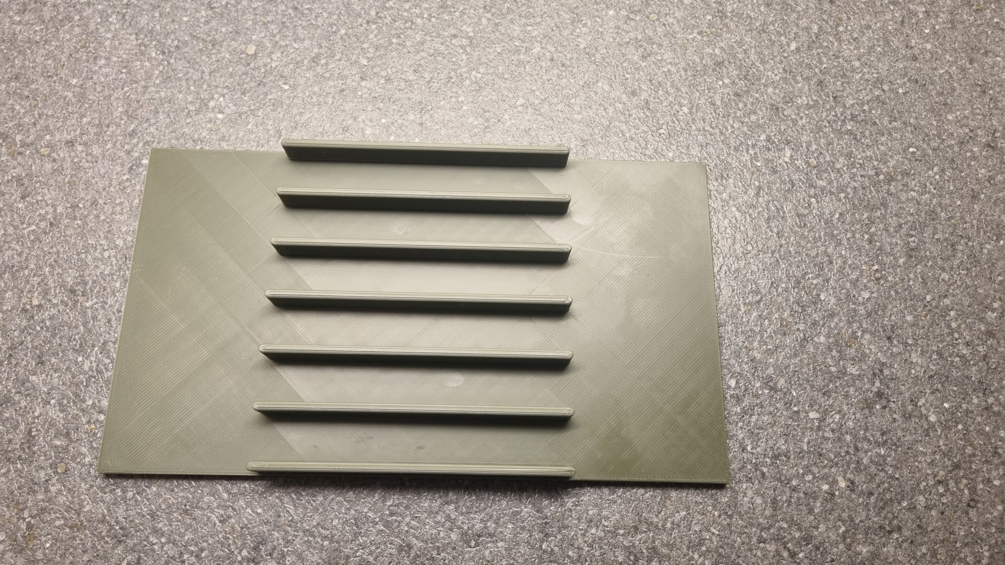 Tiêu đề Dụng cụ sắp xếp thớt Tóm tắt Chứa được tới 6