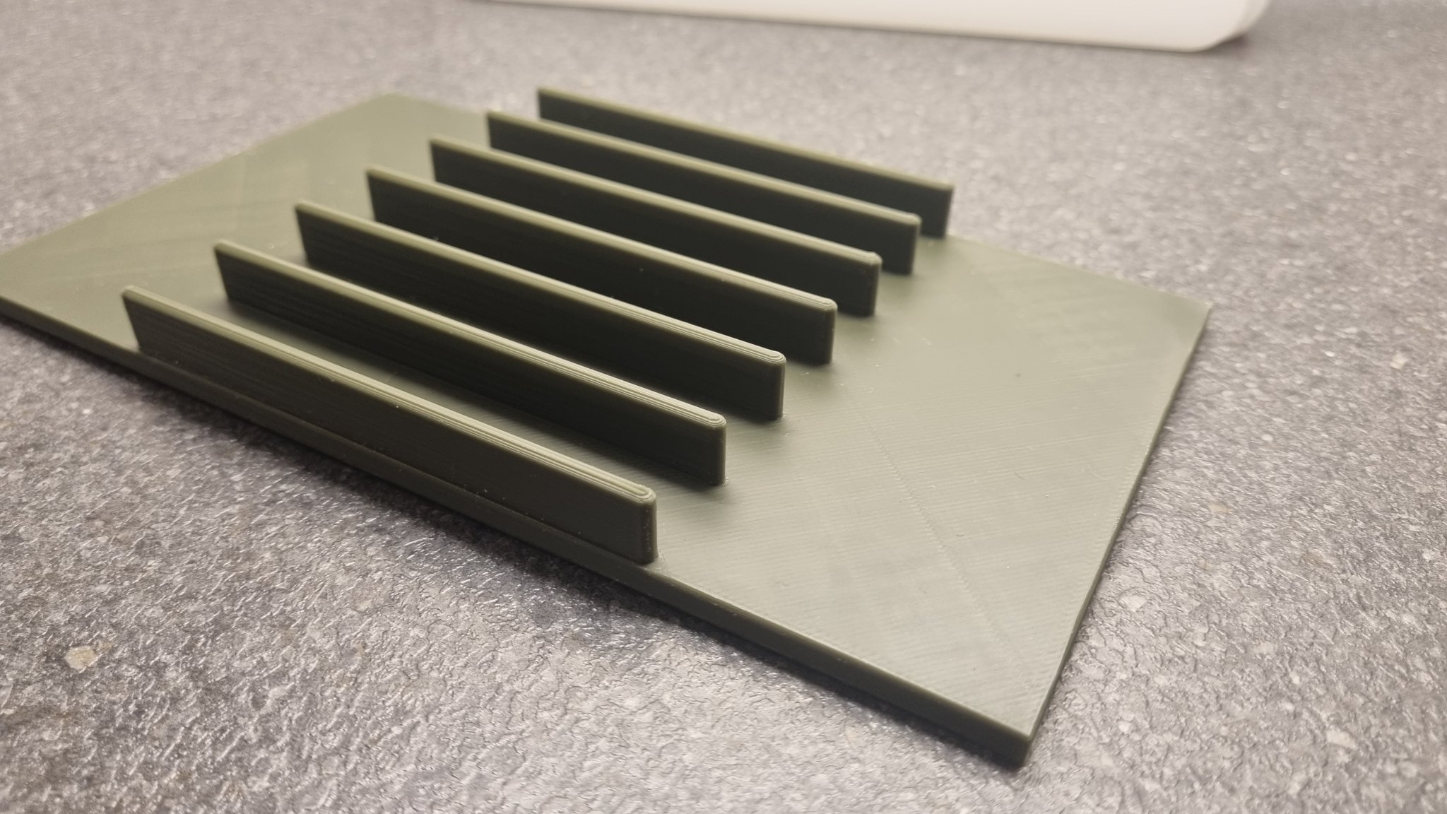 Tiêu đề Dụng cụ sắp xếp thớt Tóm tắt Chứa được tới 6