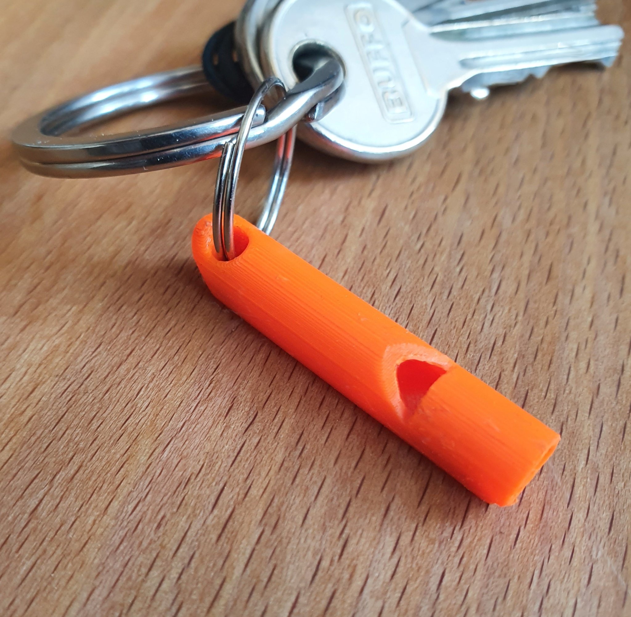 Tiêu đề Tiếng Còi Nhỏ cực lớn Tóm tắt Còi nhỏ dùng cho m