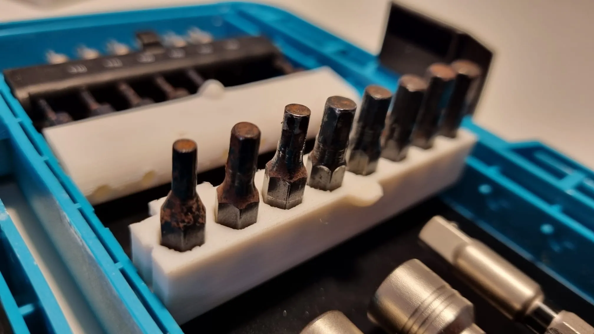 Tiêu đề Giá đỡ mũi khoan Makita Tóm tắt tương thích với hầu