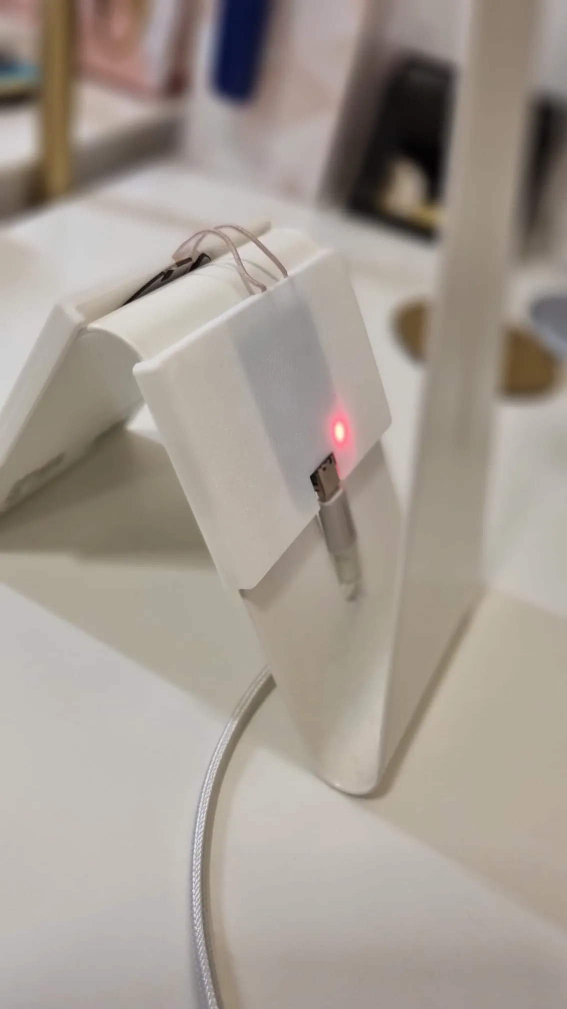 Tiêu đề Sạc không dây IKEA Mojlighet Tóm tắt mod sạc không dây