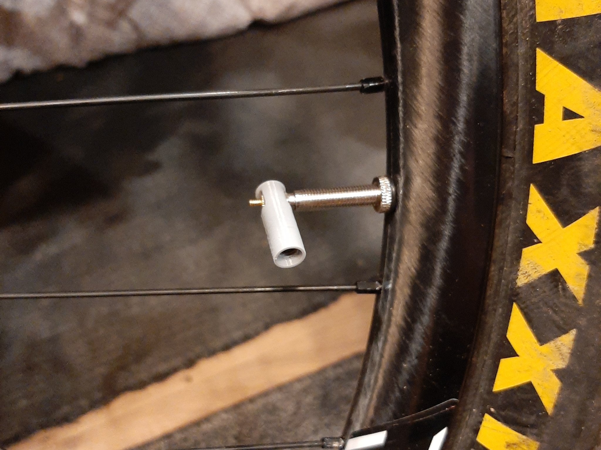 Tiêu đề Nắp van Presta tích hợp tháo lõi Tóm tắt Nắp van Pres