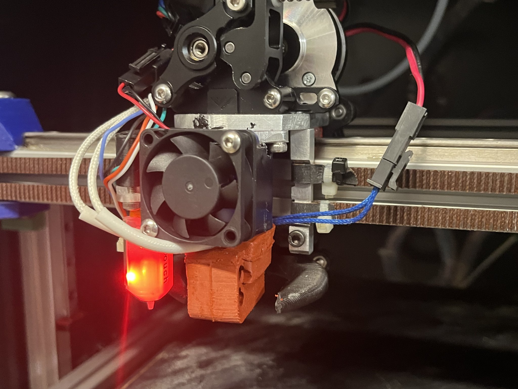 Tiêu đề Nf-Crazy Volcano Phiên bản êm dịu của volco-kéo - Silico