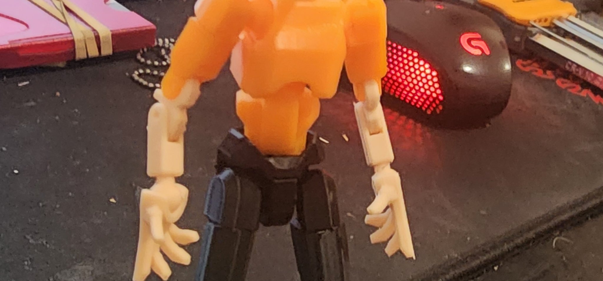 a more rounded hat to suit the rounded head of dummy 13