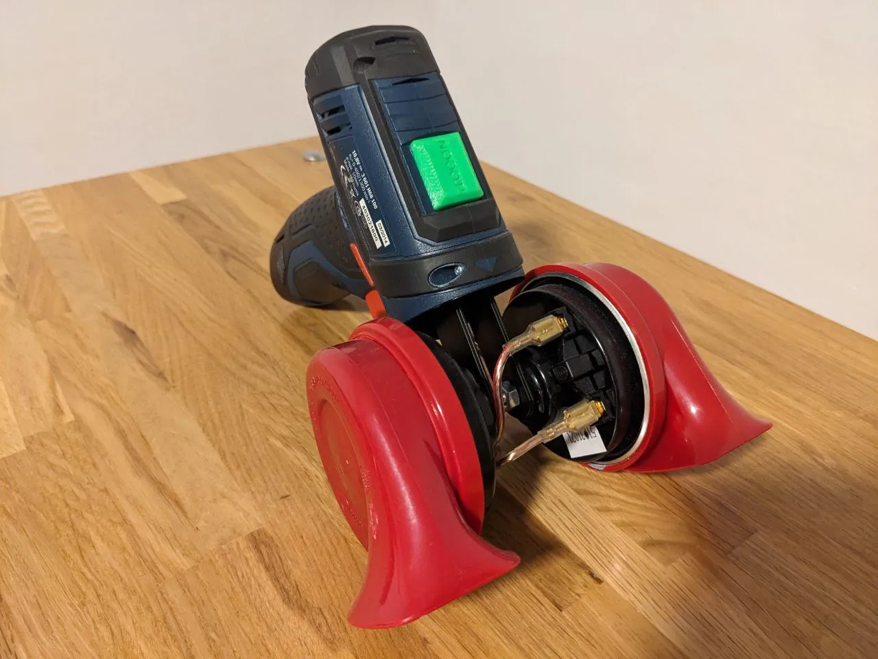 Tiêu đề Phụ kiện còi còi máy khoan GSR 12V-15 Tóm tắt việc kh