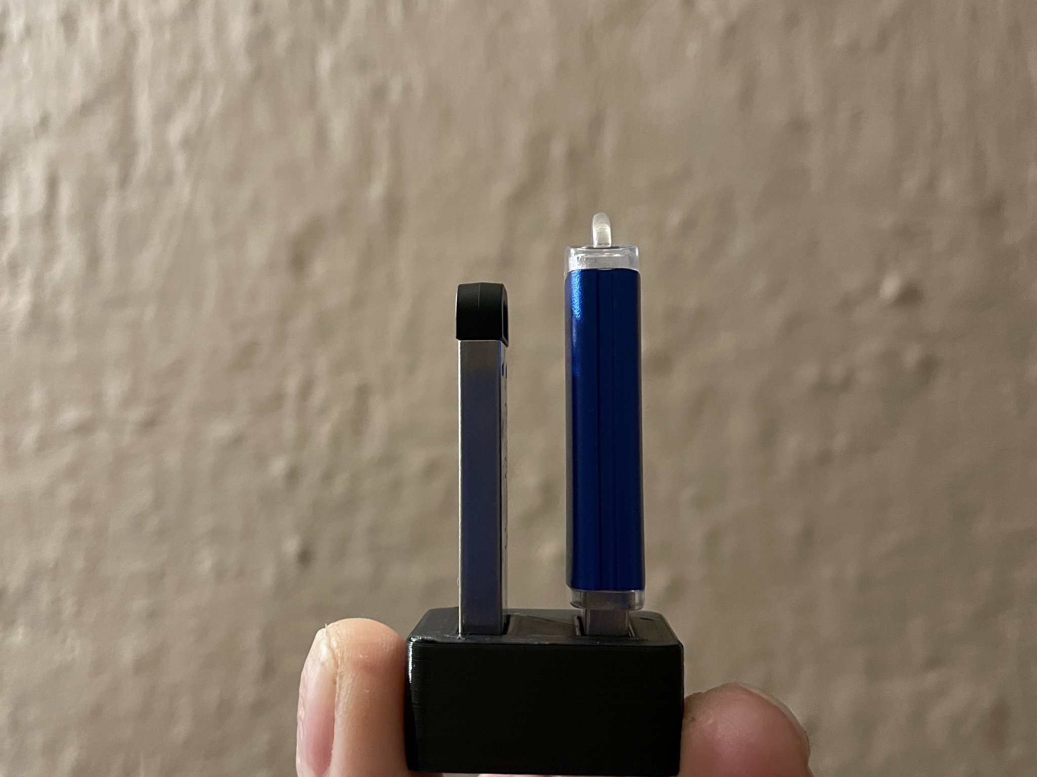 Tiêu đề Giá đỡ USB 2 cổng USB Tóm tắt Giá đỡ USB cho 2 cổn