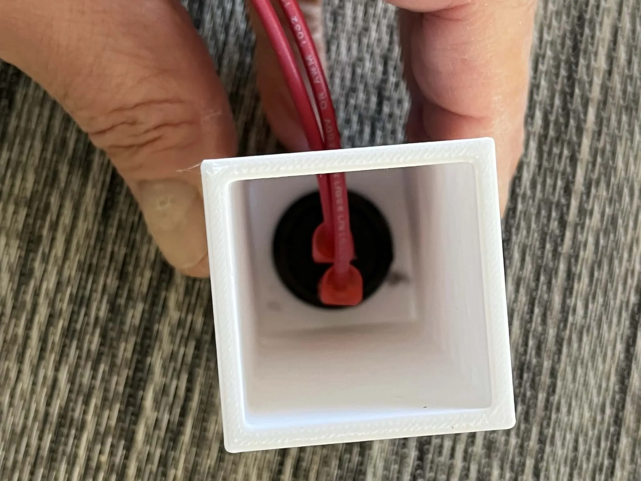 Đế Gắn Công Tắc Sưởi Pin Cho Ắc Quy BattleBorn