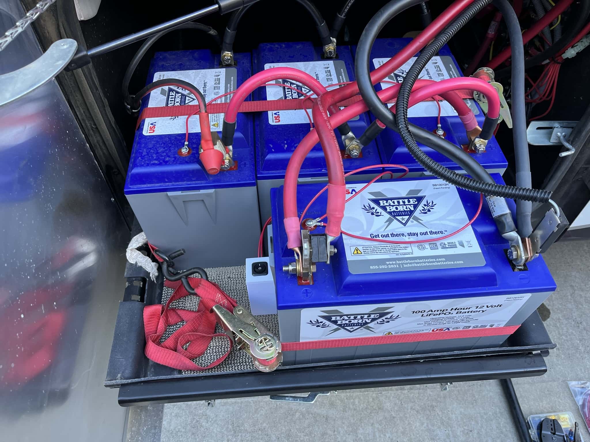 Đế Gắn Công Tắc Sưởi Pin Cho Ắc Quy BattleBorn