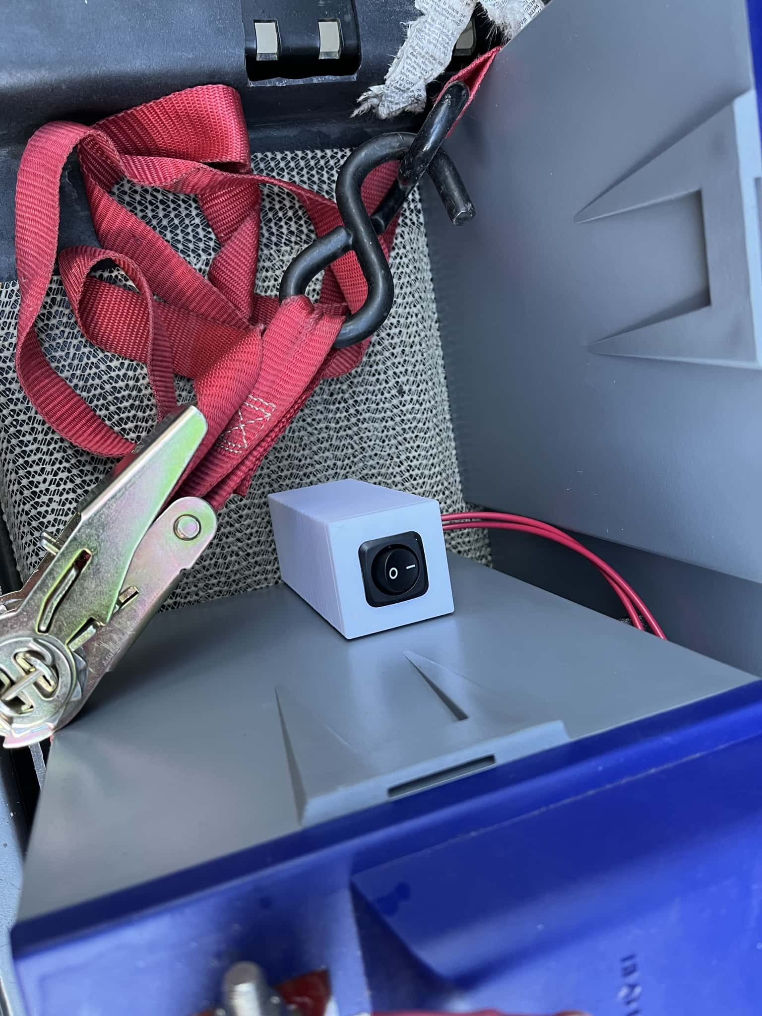 Đế Gắn Công Tắc Sưởi Pin Cho Ắc Quy BattleBorn