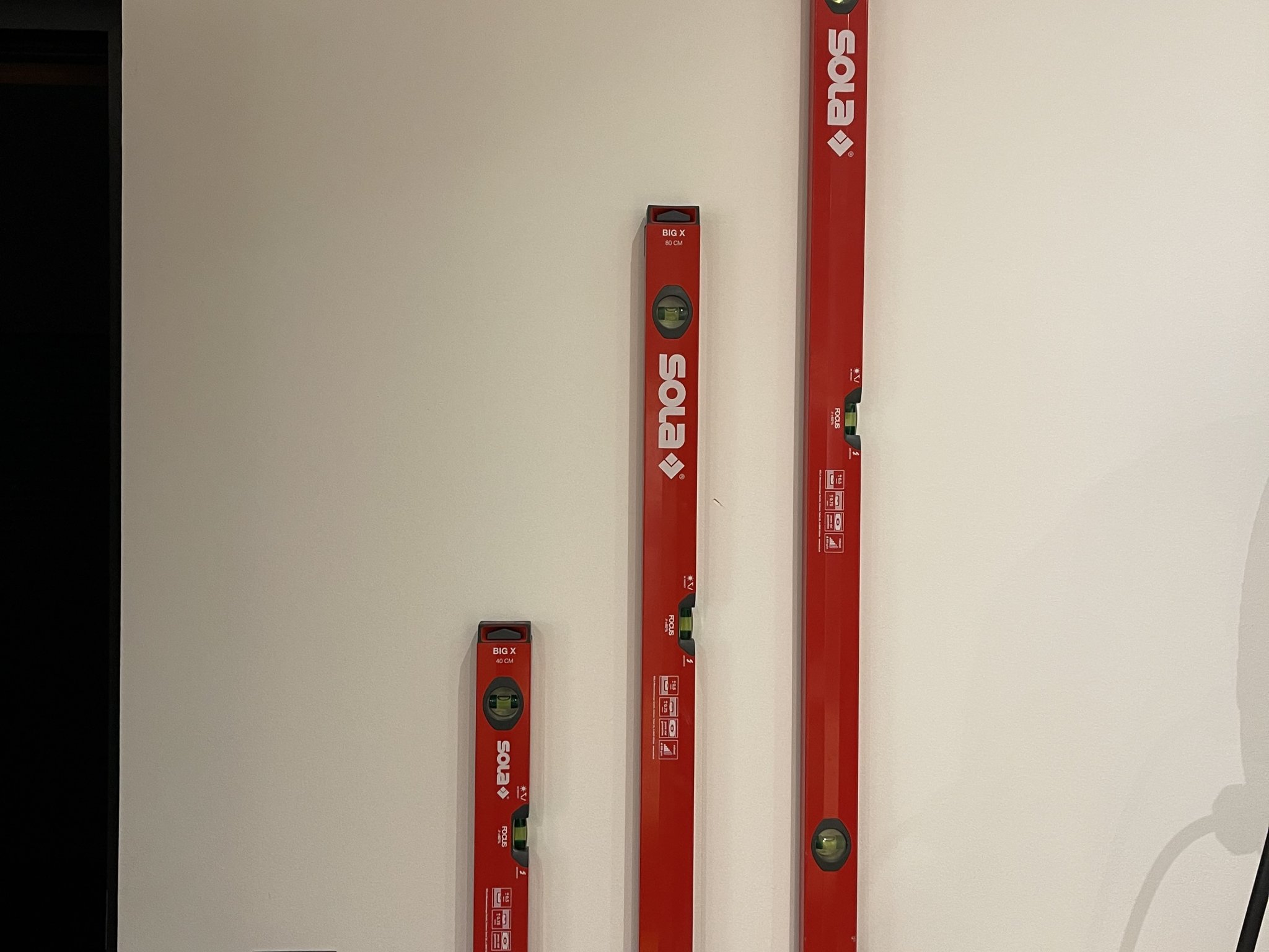 Giá treo tường cho bọt thủy Sola