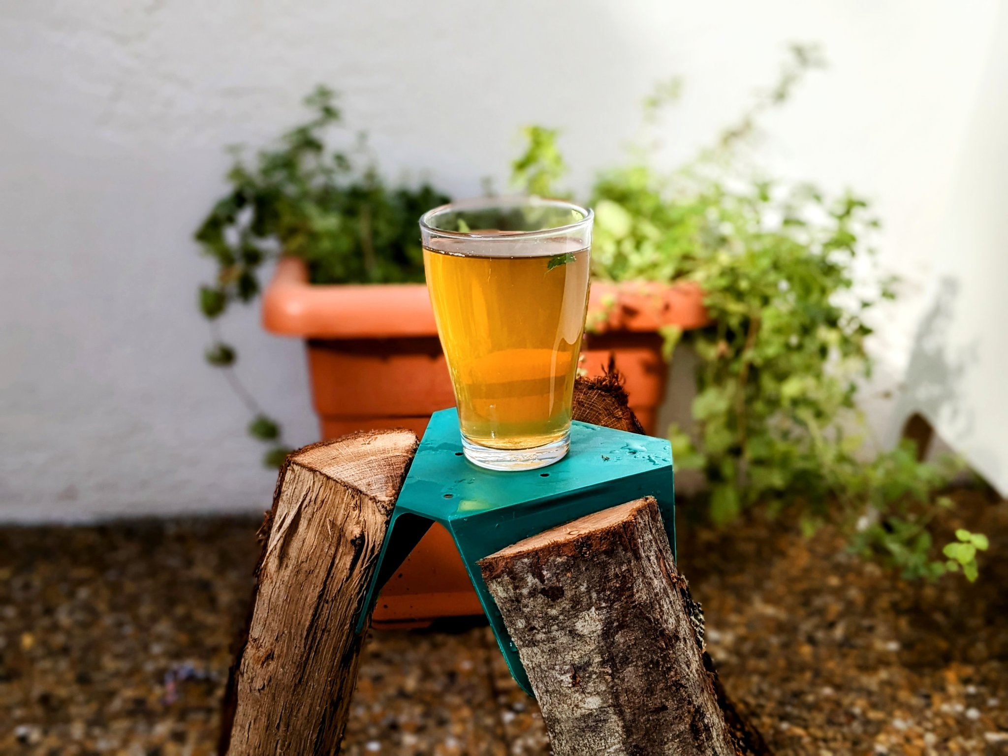 Tiêu đề Bộ chuyển đổi chân bàn cà phê Tóm tắt một bộ ch