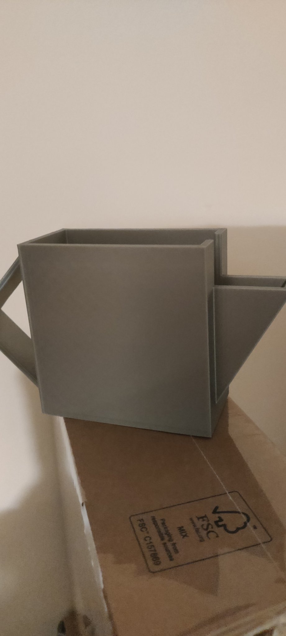 Bình Tưới Nước Hình Chữ Nhật