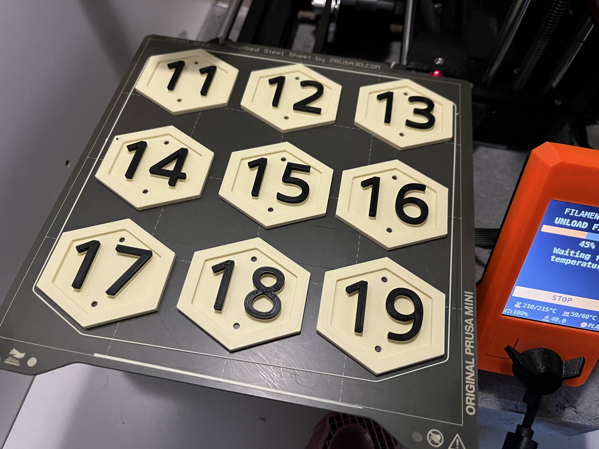 Honeycomb number plate 1-20