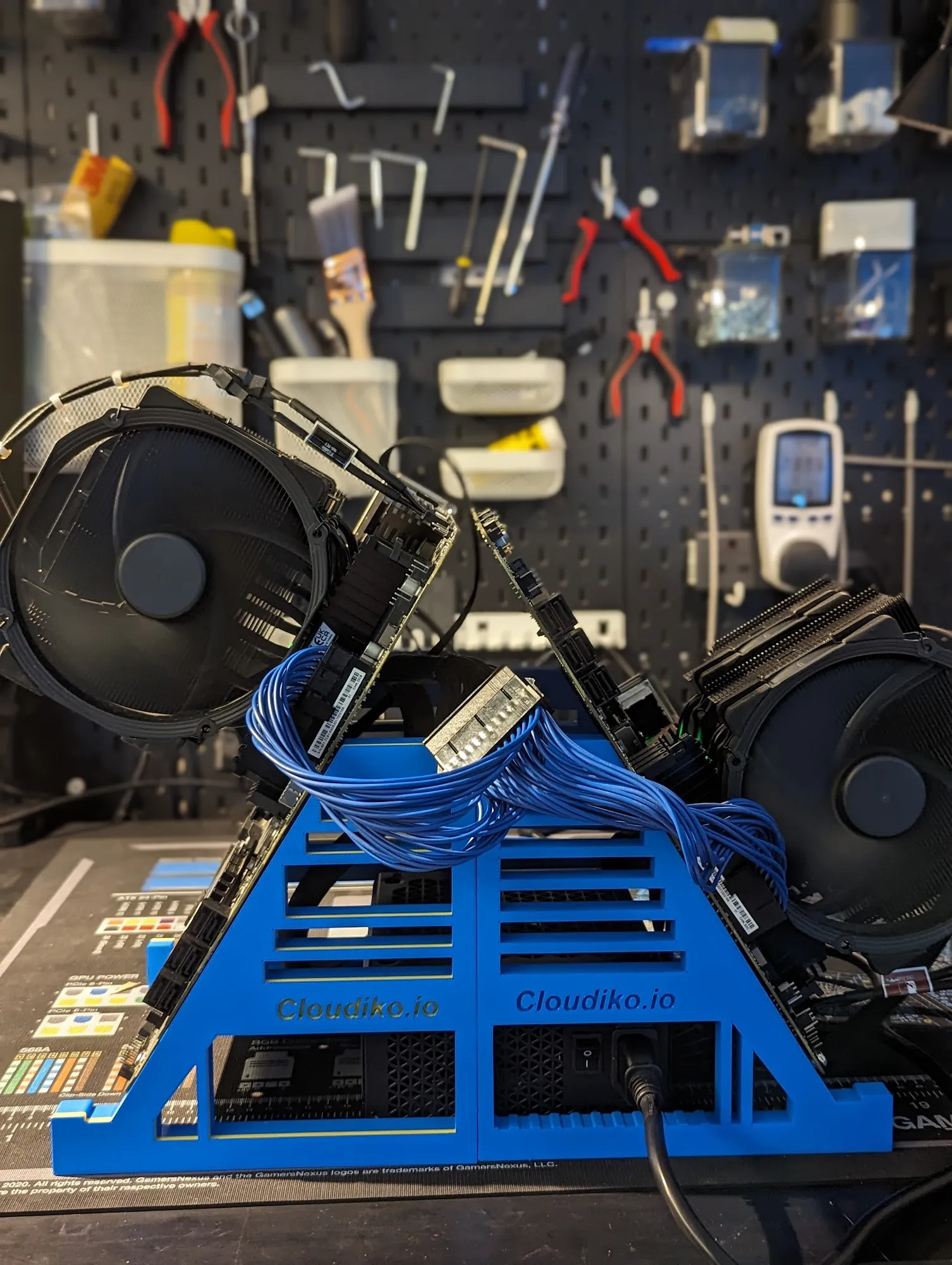 Tiêu đề Giá đỡ bo mạch chủ Cloudiko Dành cho máy khai thác PC ho