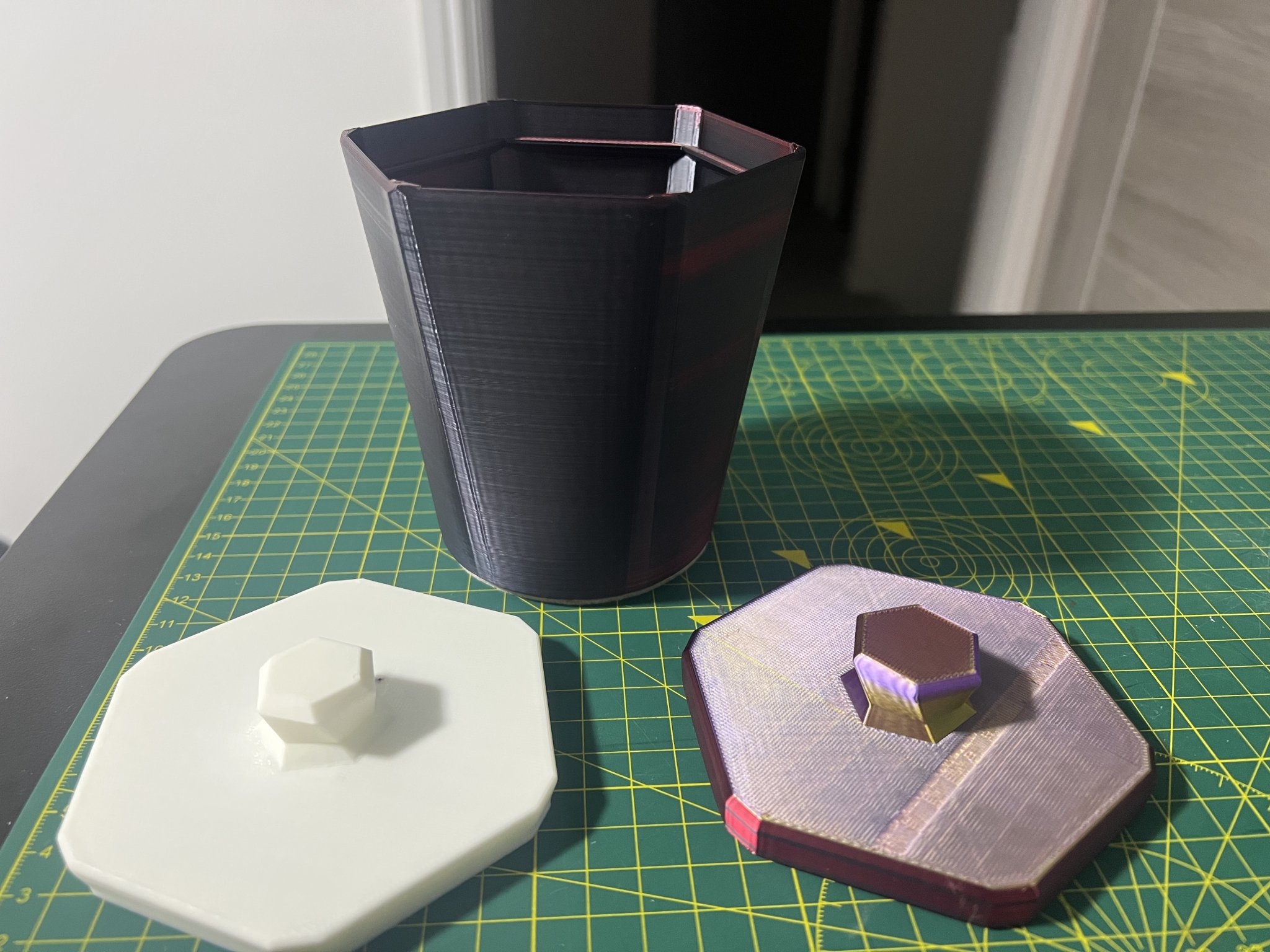 Tiêu đề Thùng rác để bàn Tóm tắt Thùng rác để bàn có nắ