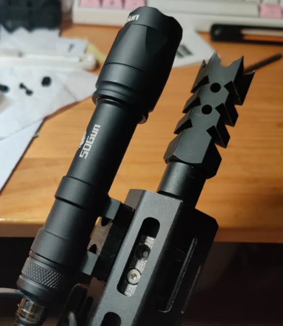 Tiêu đề Núi trinh sát 45 độ M-LOK Tóm tắt Phối lại từ giá