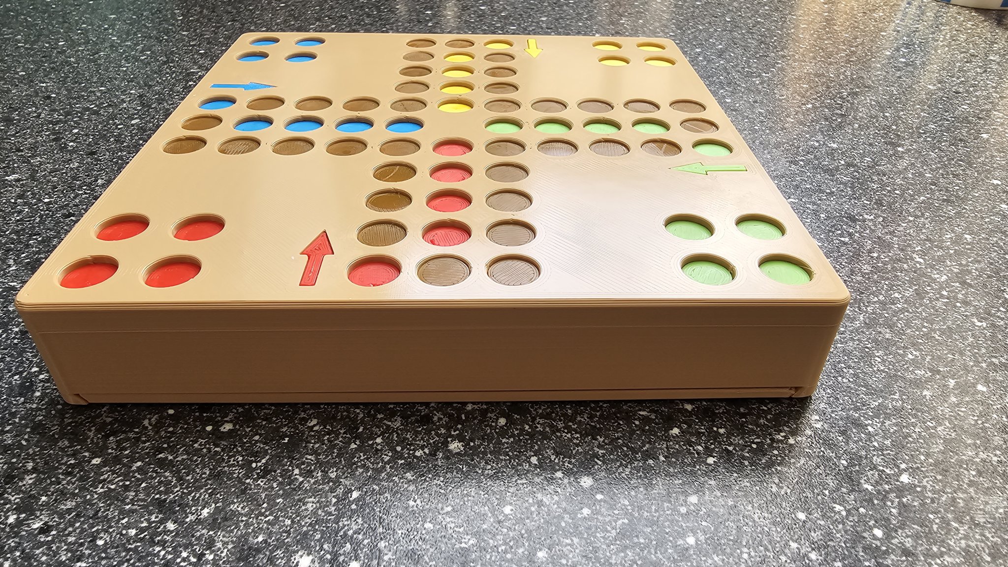 Ludo - Phiên bản du lịch nhỏ gọn