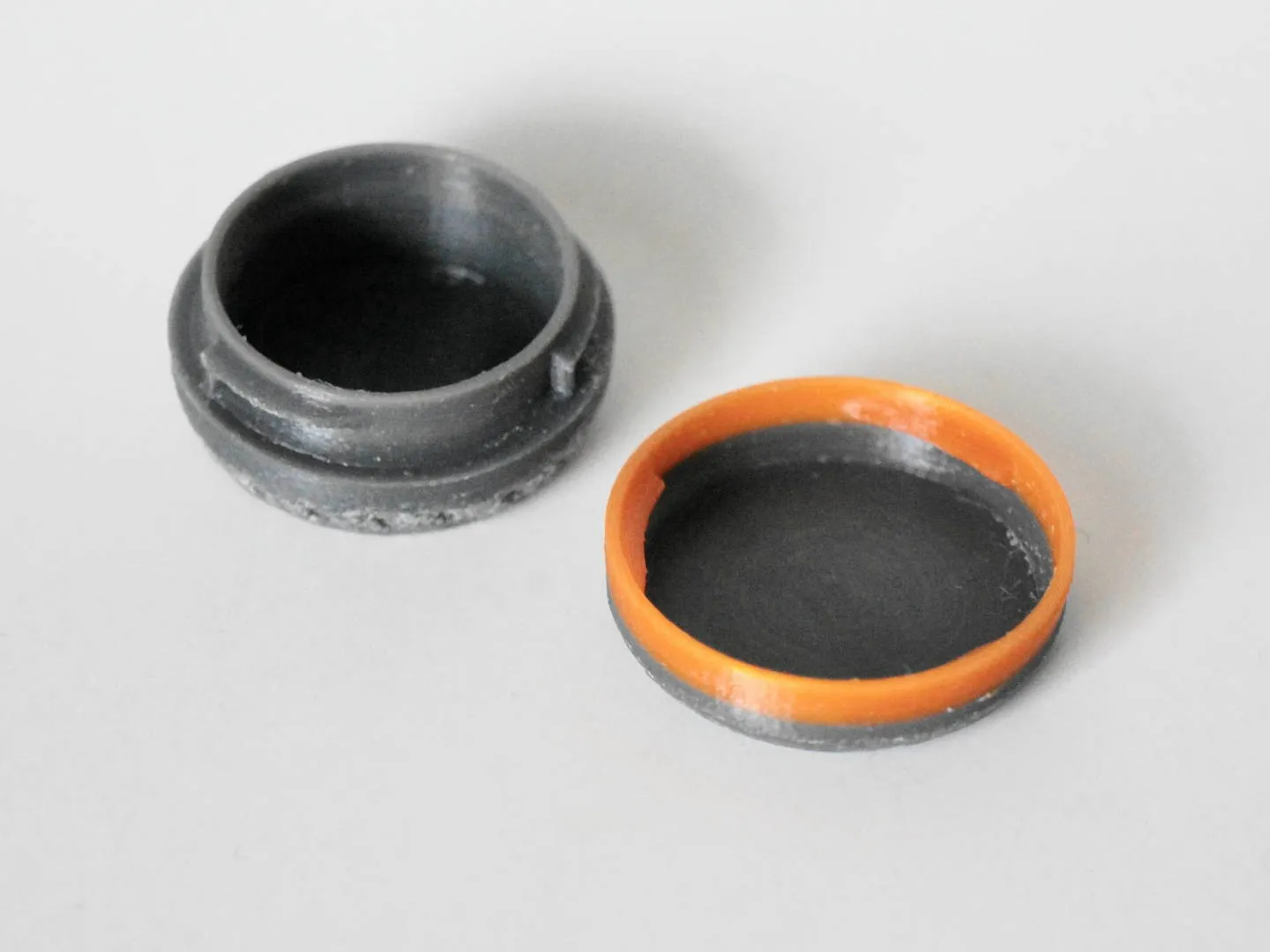 Tiêu đề Hộp khóa lưỡi lê Tóm tắt hộp tròn có khóa xoắn n