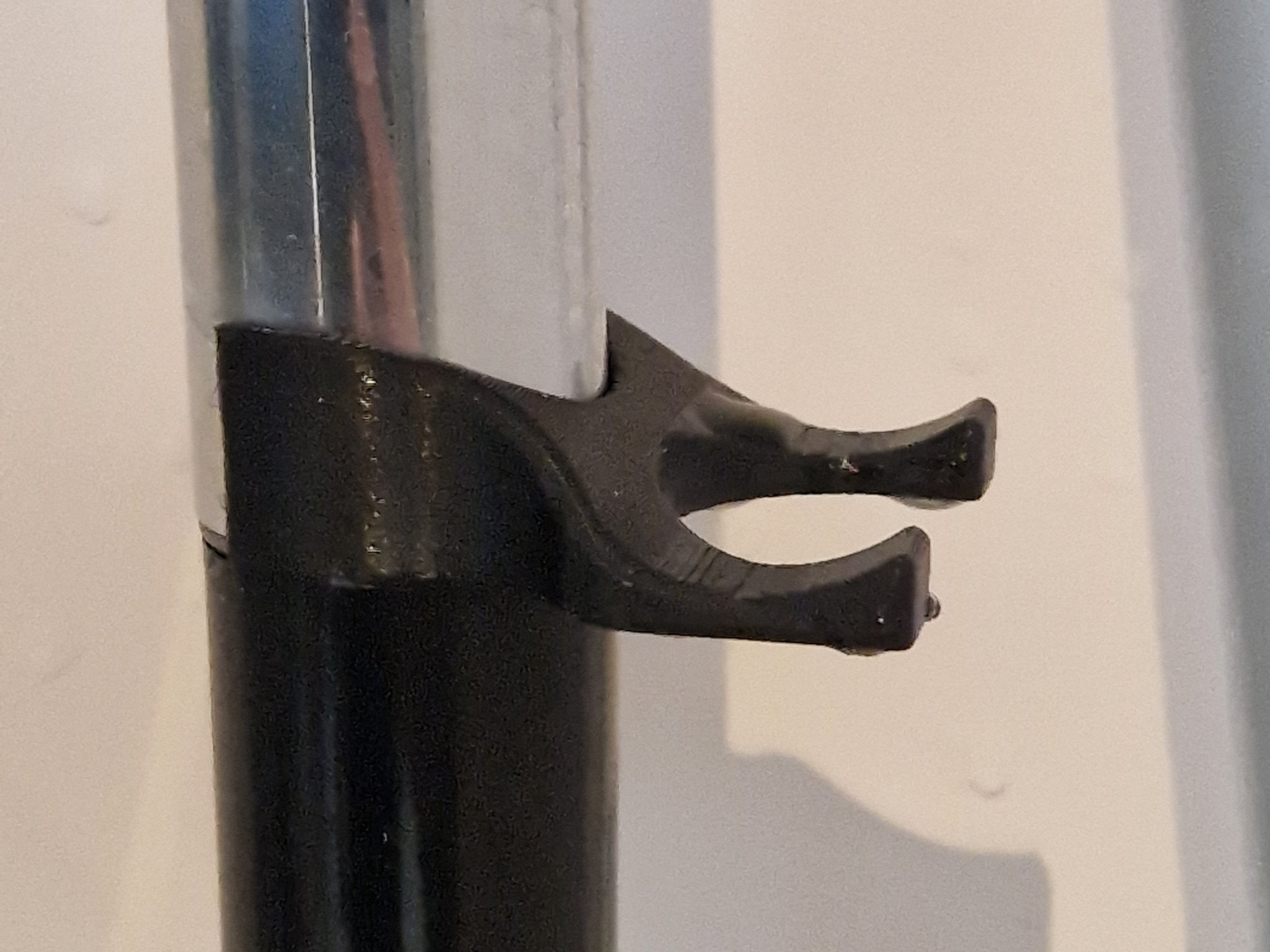 Tiêu đề Giá đỡ máy cạo râu cho ống 24mm Tóm tắt Giá đỡ m