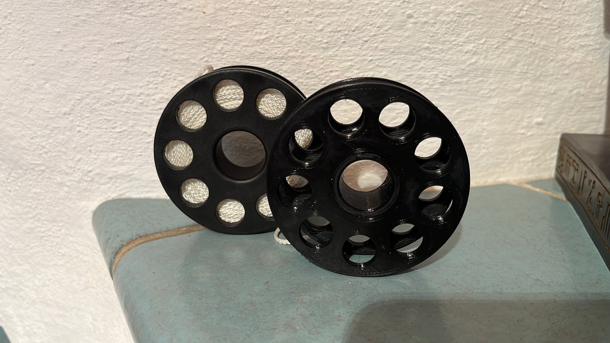 Tiêu đề Cuộn phao lặn Tauchrolle für Bojen Tóm tắt Cuộn nhỏ