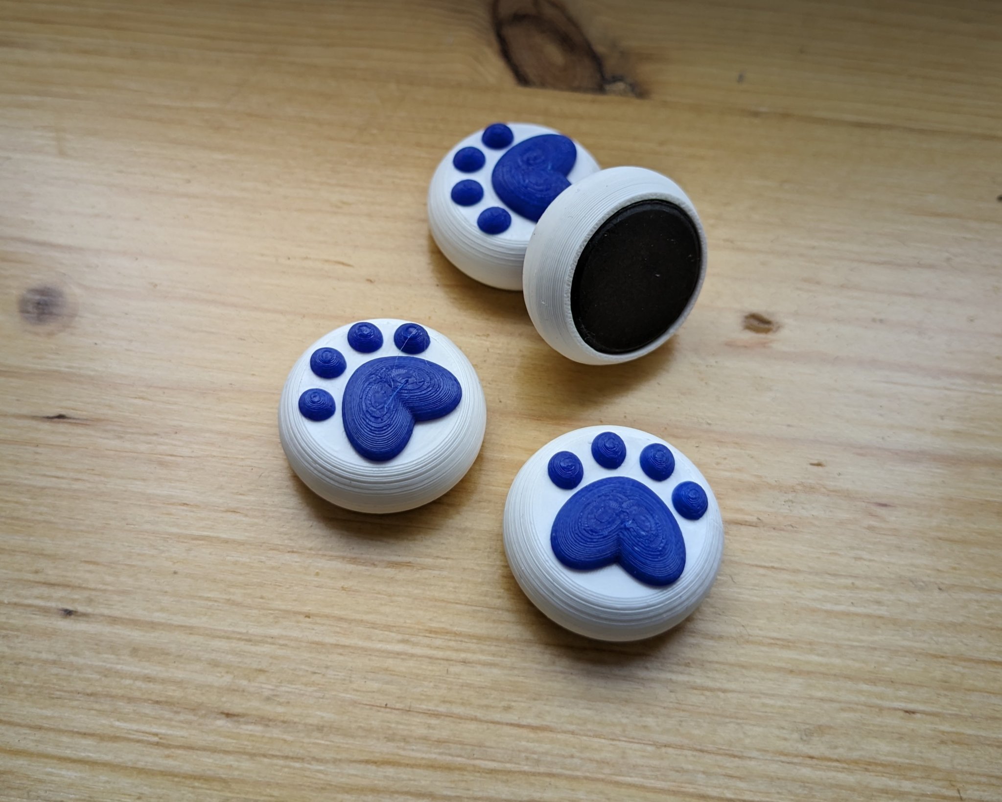 Tiêu đề Nam châm tủ lạnh Paw Tóm tắt Nam châm gắn tủ lạnh