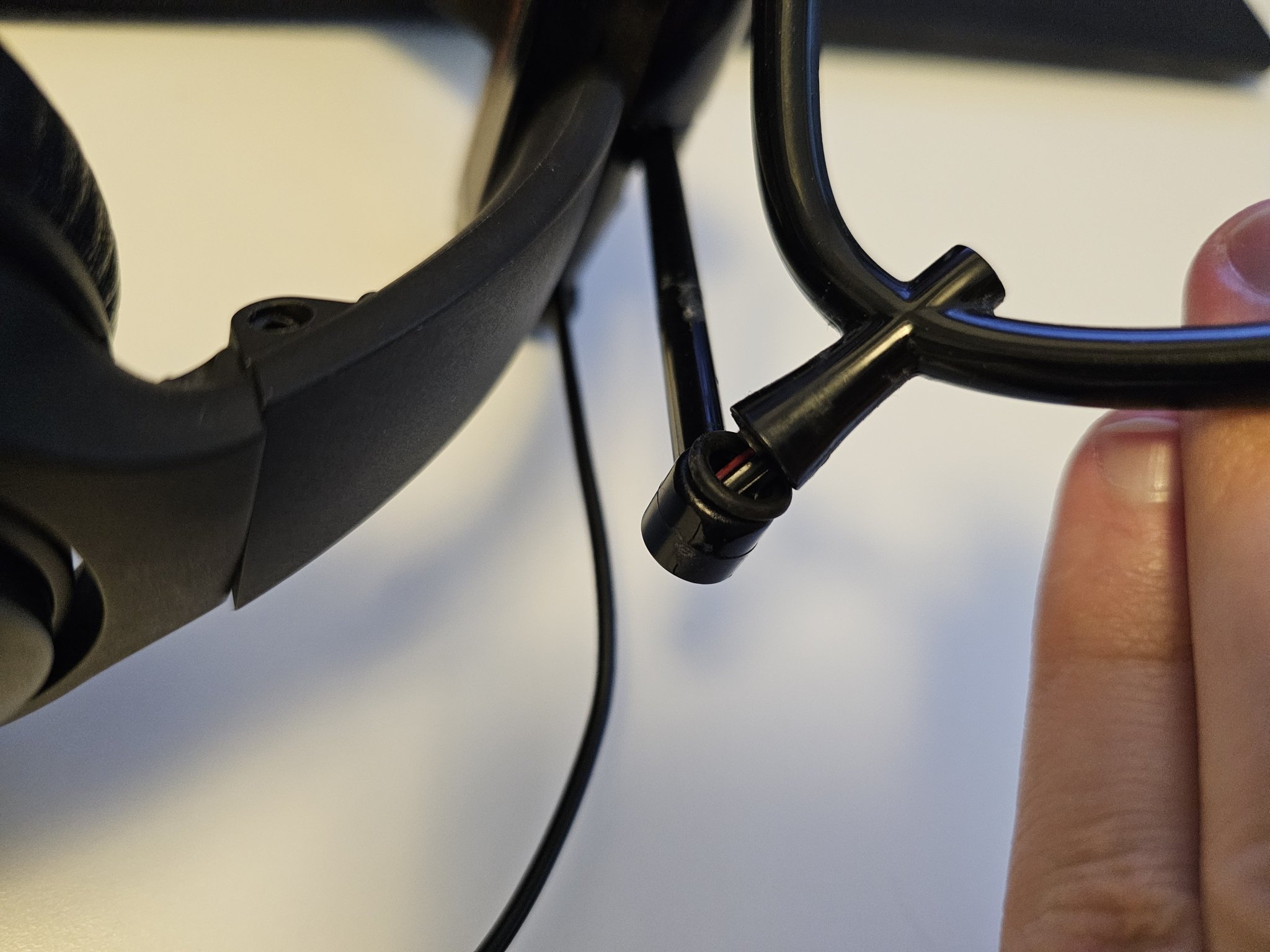 Tiêu đề Nẹp gắn vào khớp TrackIR 5 TrackClip Pro Twist Tóm tắt