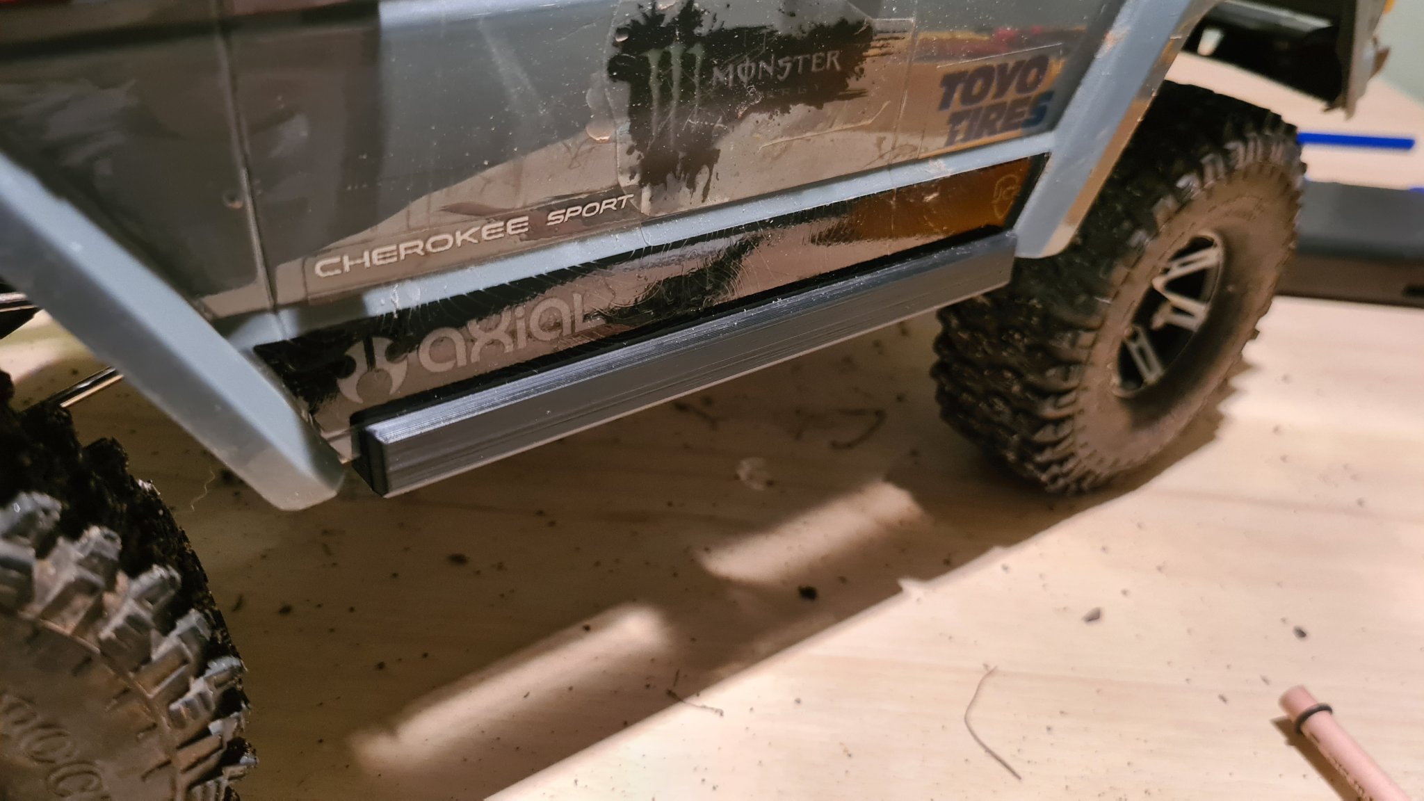 Tiêu đề Rockslider SCX10 Jeep Cherokee Tóm tắt Habe mir hier zwei Rock