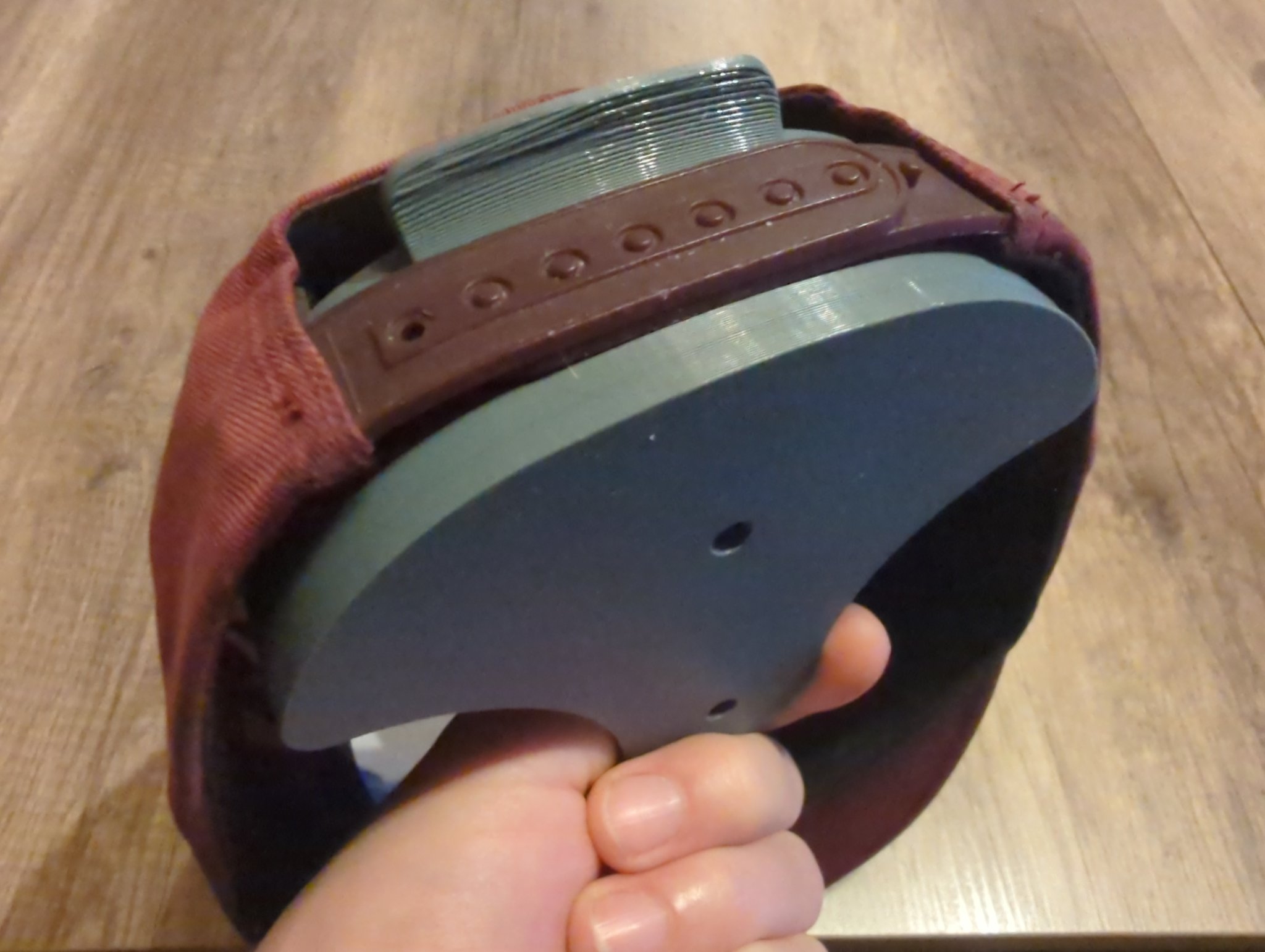 Móc Treo Nón Kết