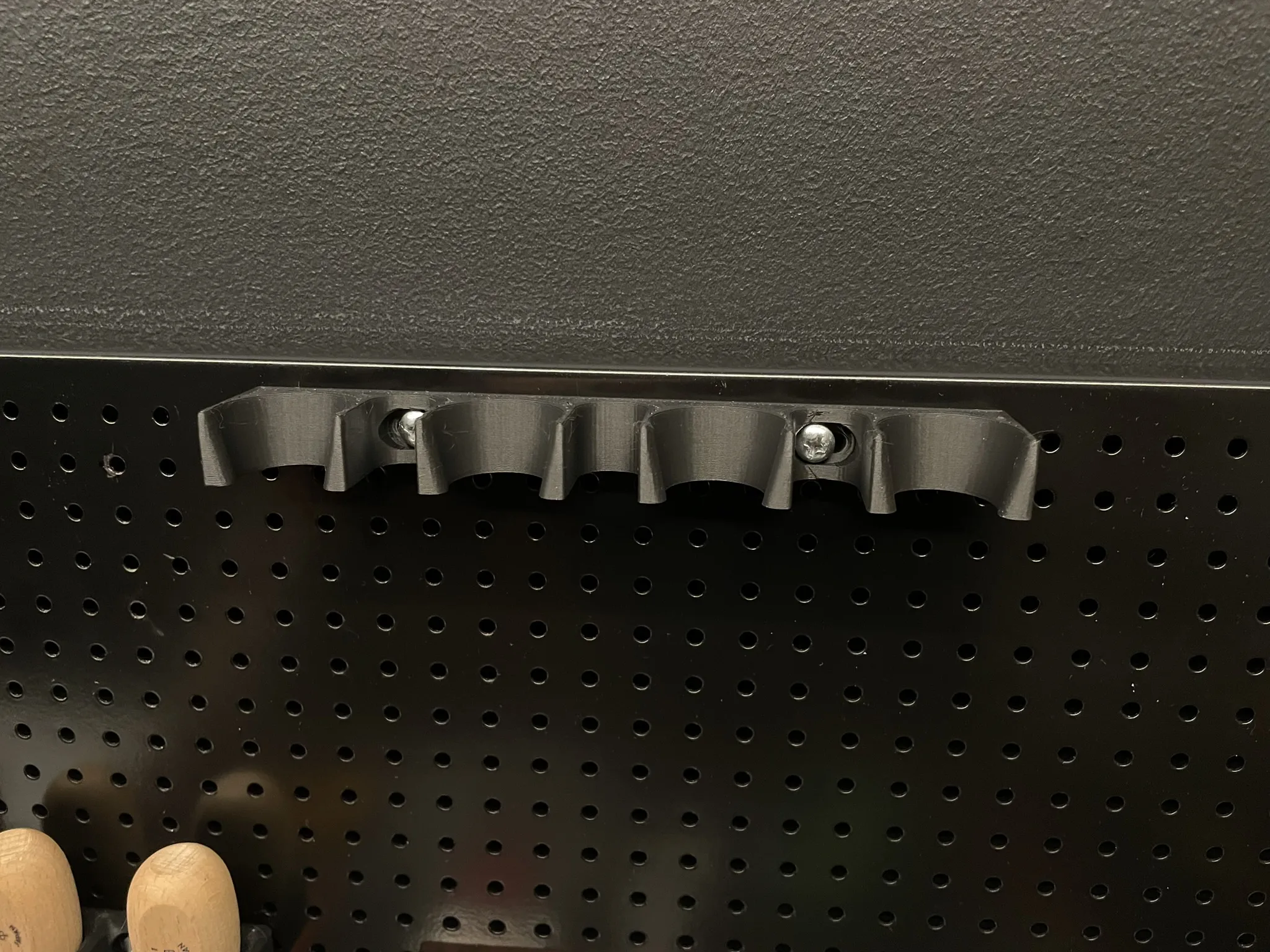 Tiêu đề Giá đỡ dụng cụ Leathercraft dành cho bảng ghim Biltema