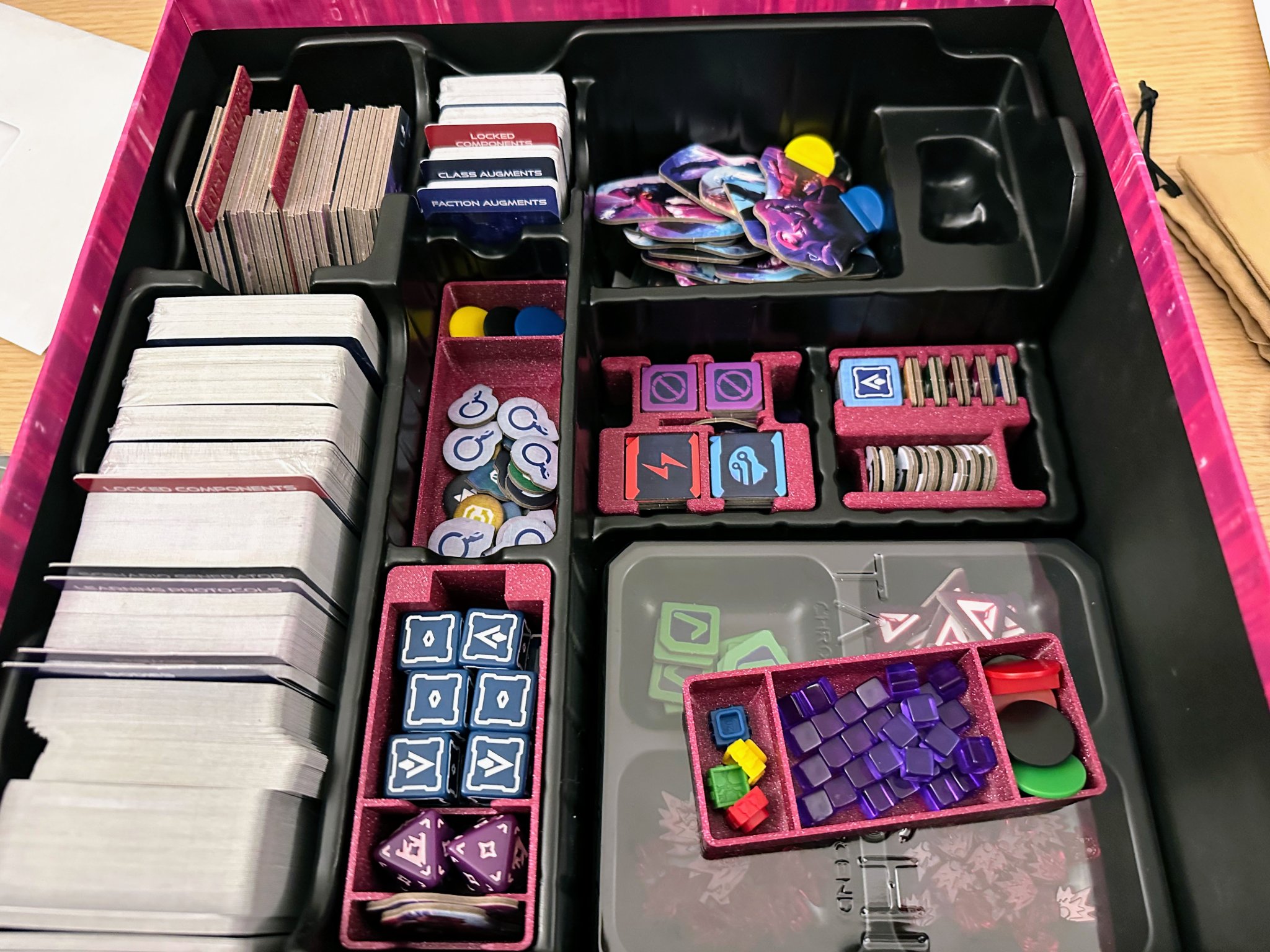 Khay và Vách ngăn Tamashii (Awaken Reals)