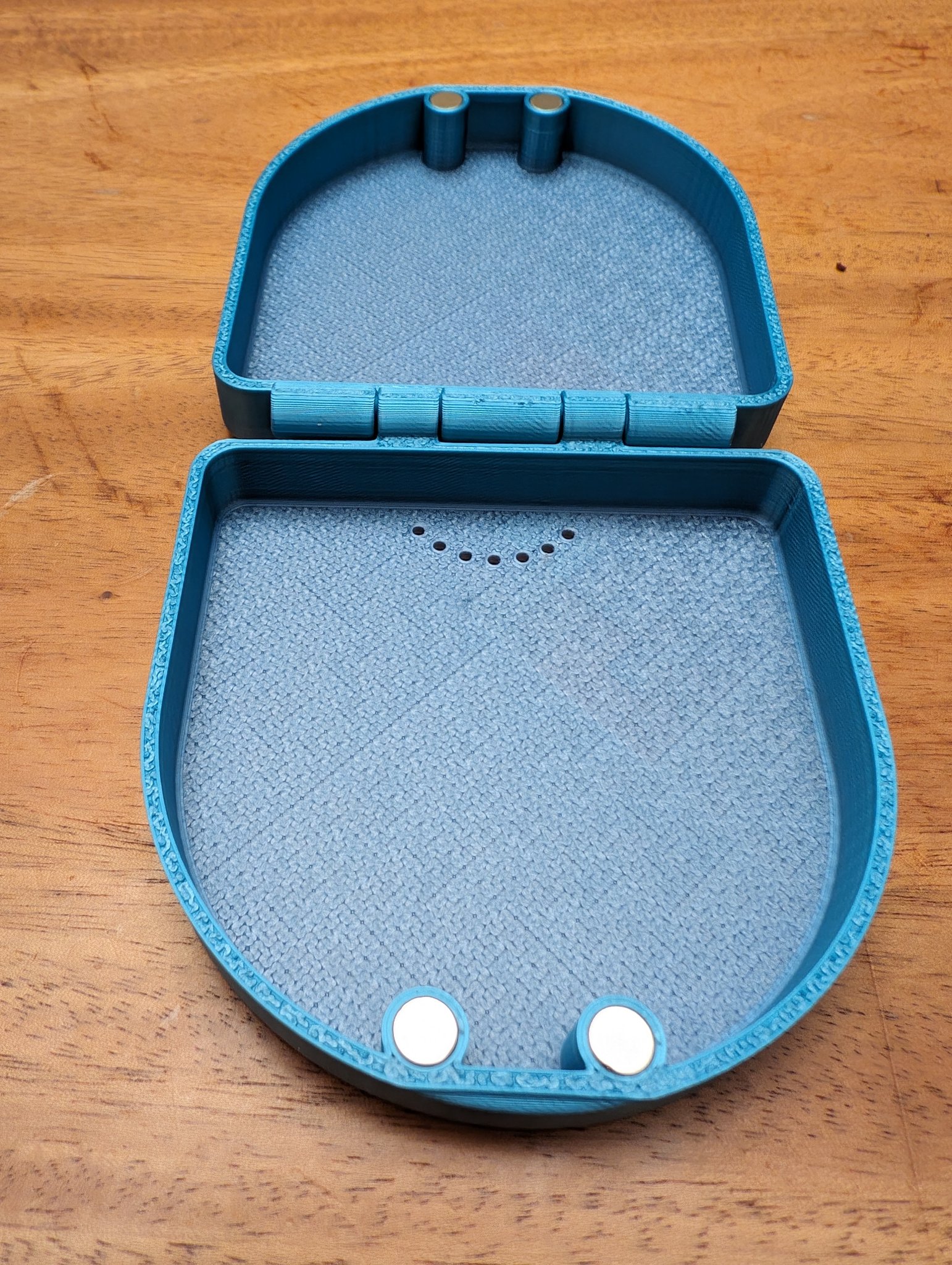 Hinged Retainer/Invisalign/Denture/Mouthguard Case