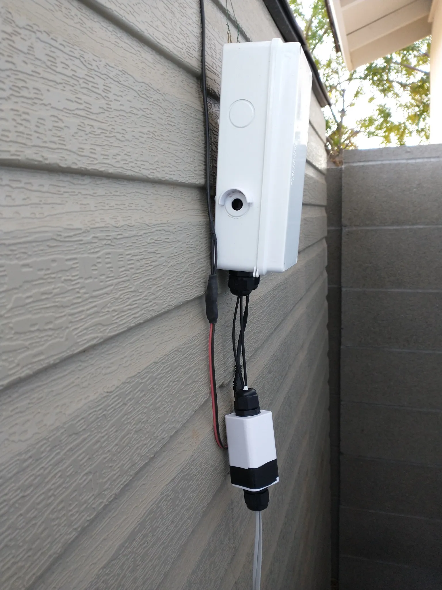Small Weather Enclosure for RJ11 outside connection