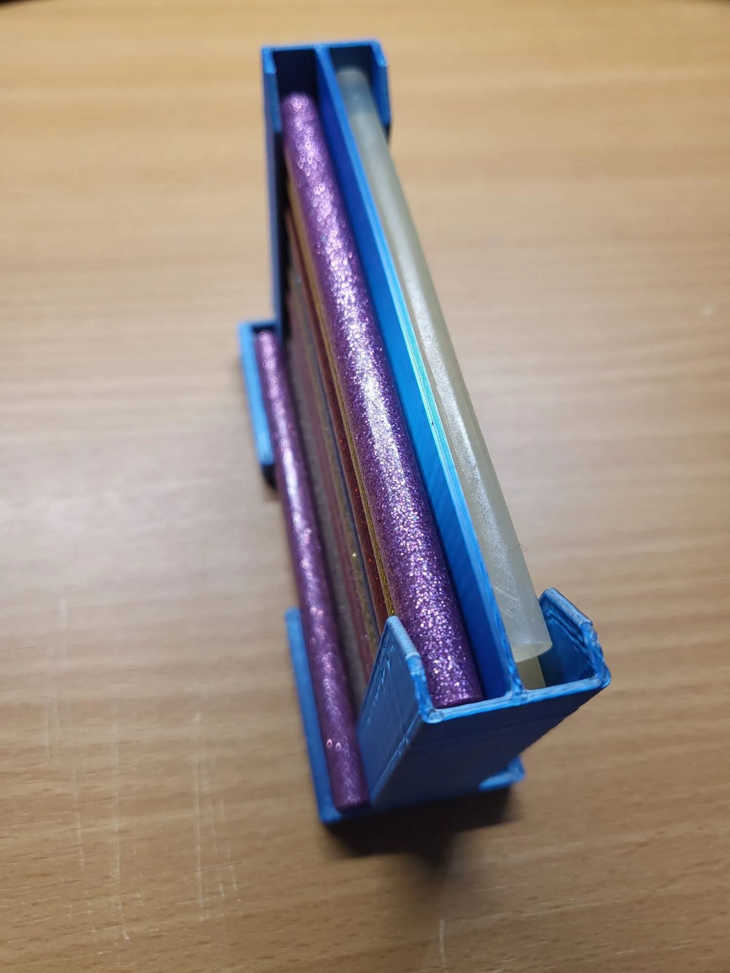 Tiêu đề Dụng cụ phân phối keo nóng cho que keo 7mm x 10cm Tóm tắ