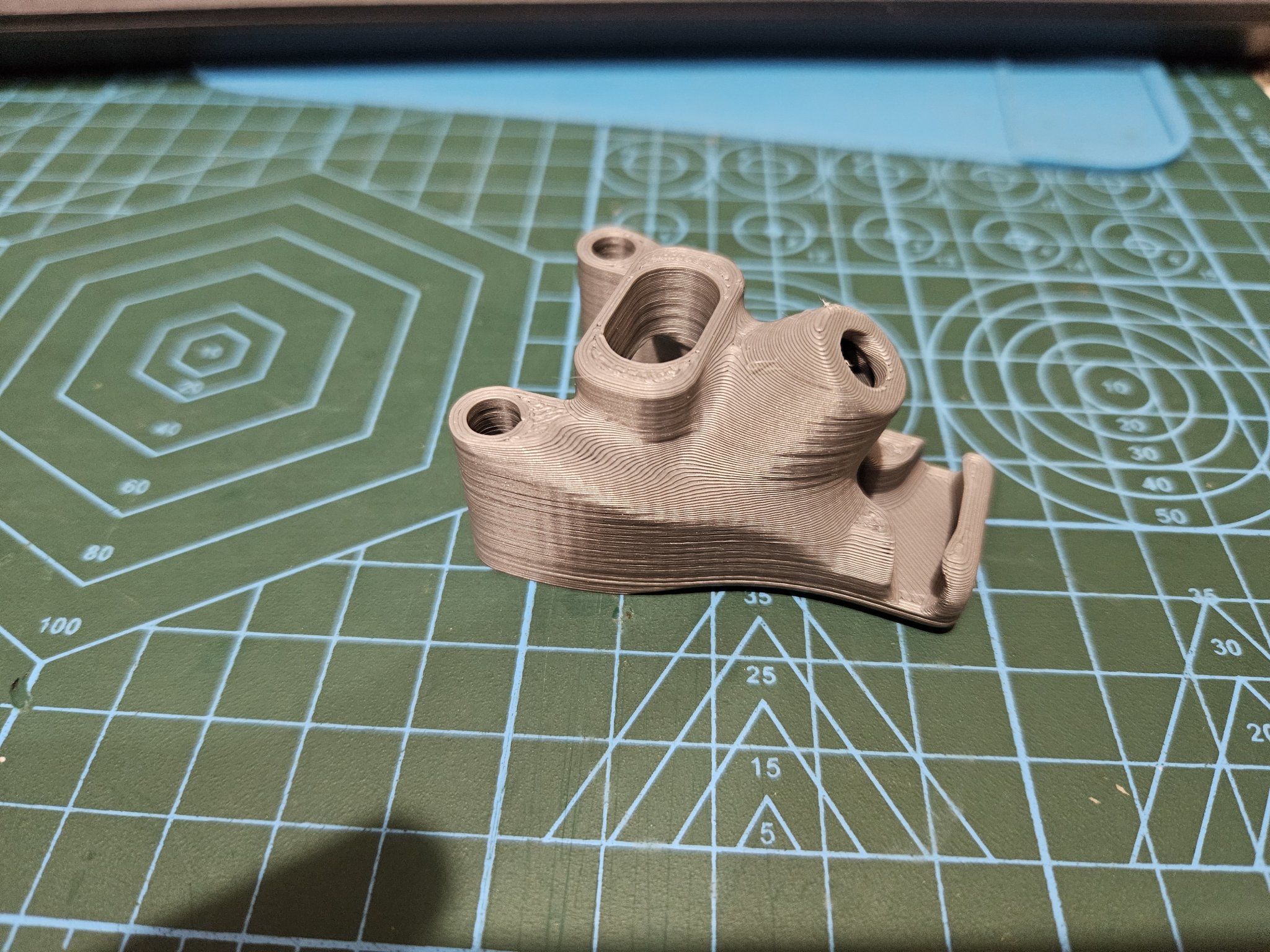 Giá đỡ ăng-ten khung carbon FPV drone APEX HD 8 inch