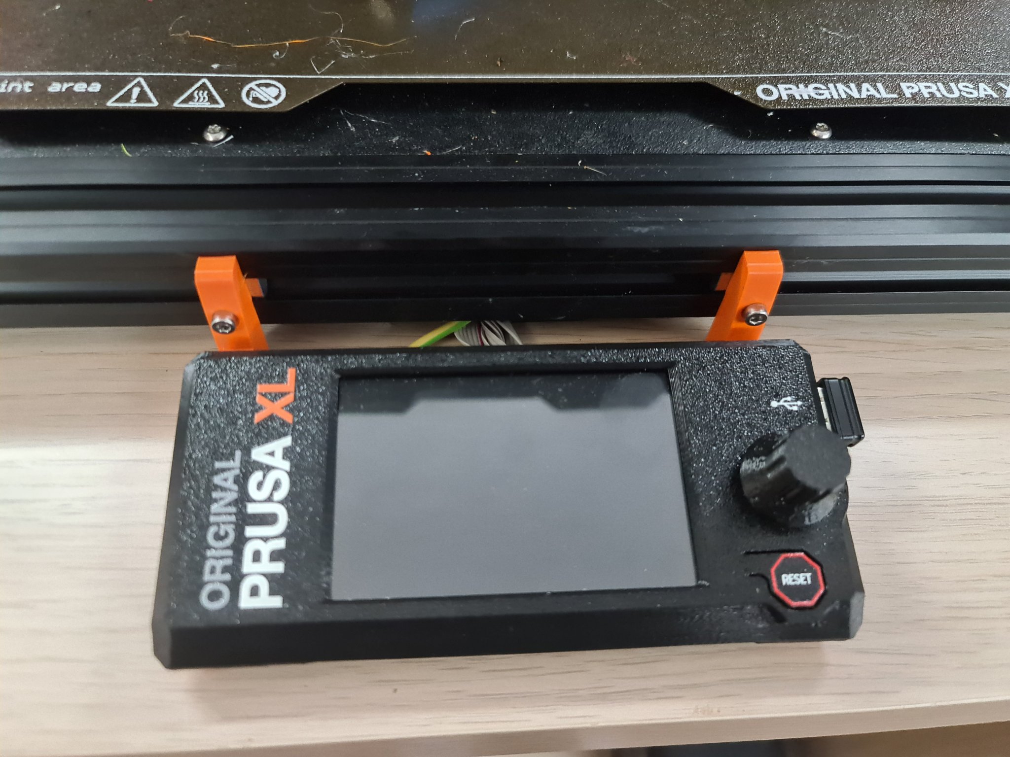 Tiêu đề Dòng Prusa XL Giá đỡ màn hình LCD phẳng để gắn cửa