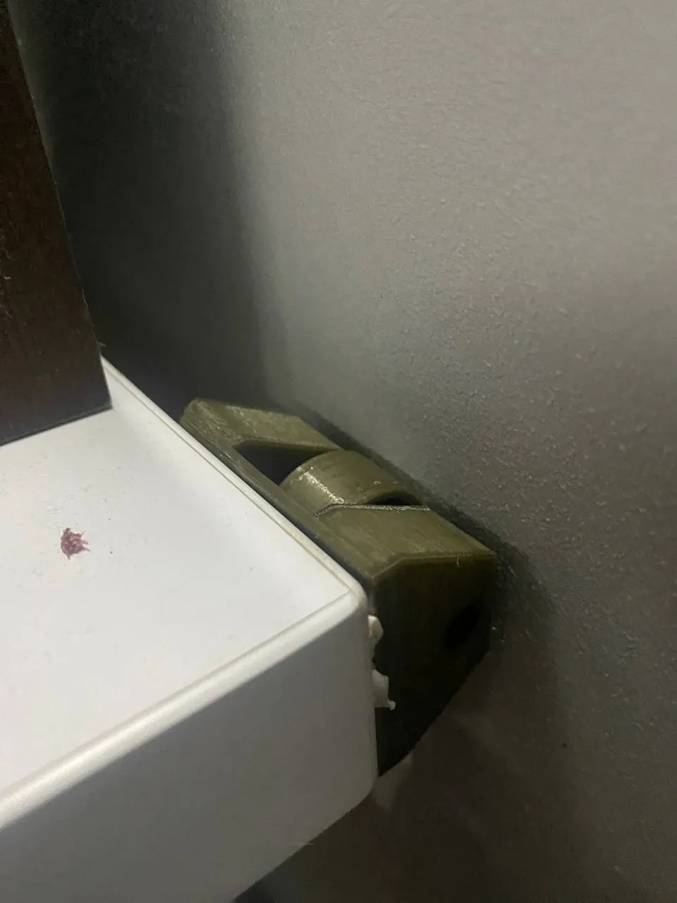 Tiêu đề Con lăn tường cho bàn đứng Tóm tắt Đây là một bá