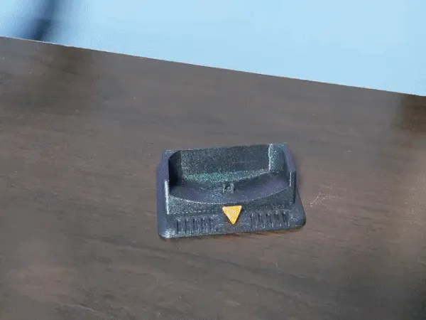 Tiêu đề Sega Dreamcast VMU Stand Tóm tắt Một giá đỡ được thi