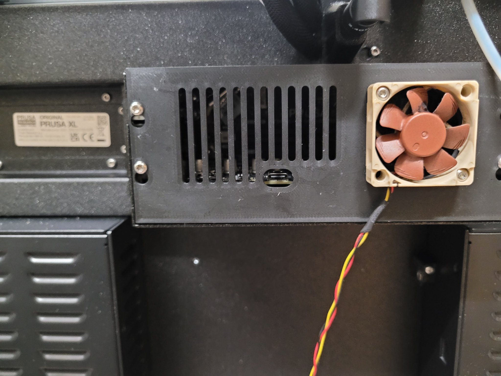 Nắp Hộp Buddy Prusa XL Có Lỗ Thông Hơi và Giá Gắn Quạt