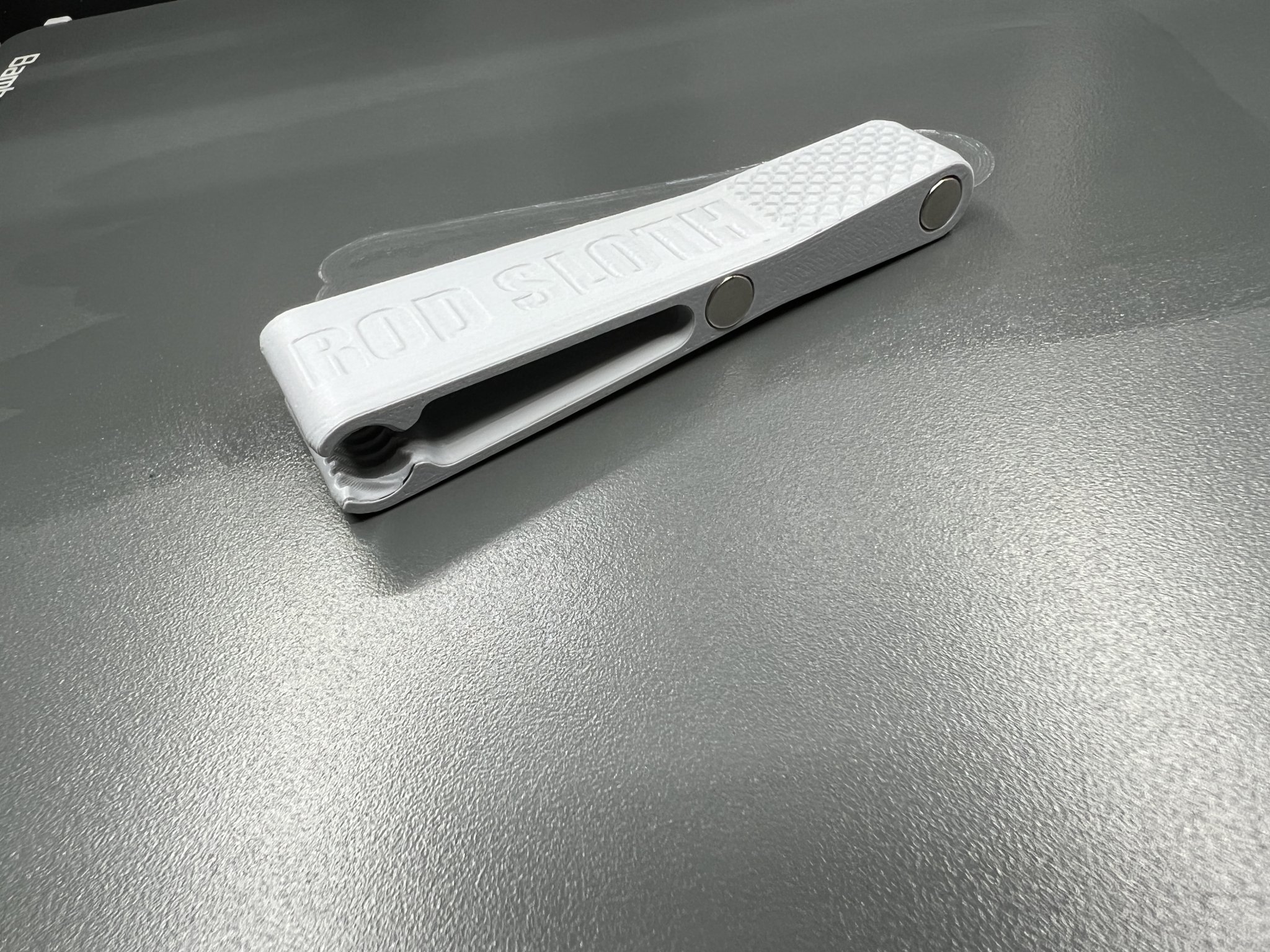 Tiêu đề RODSLOTH Từ tính Tóm tắt Chỉ cần thêm hai lỗ cho nam