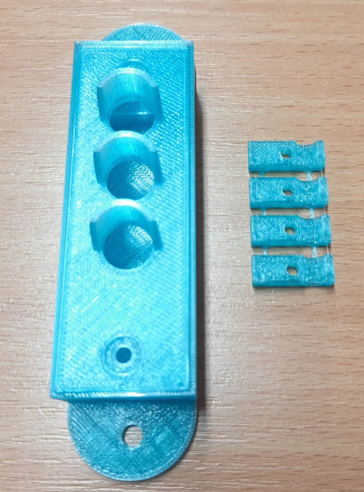 Tiêu đề Big semafor Tóm tắt Model semaforu pro 3x 10mm LED a vývod na