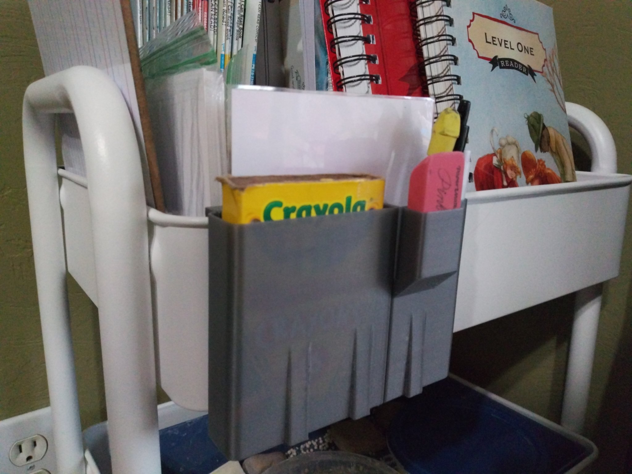 Tiêu đề Thùng đựng bút chì màu đồ dùng có thể treo được