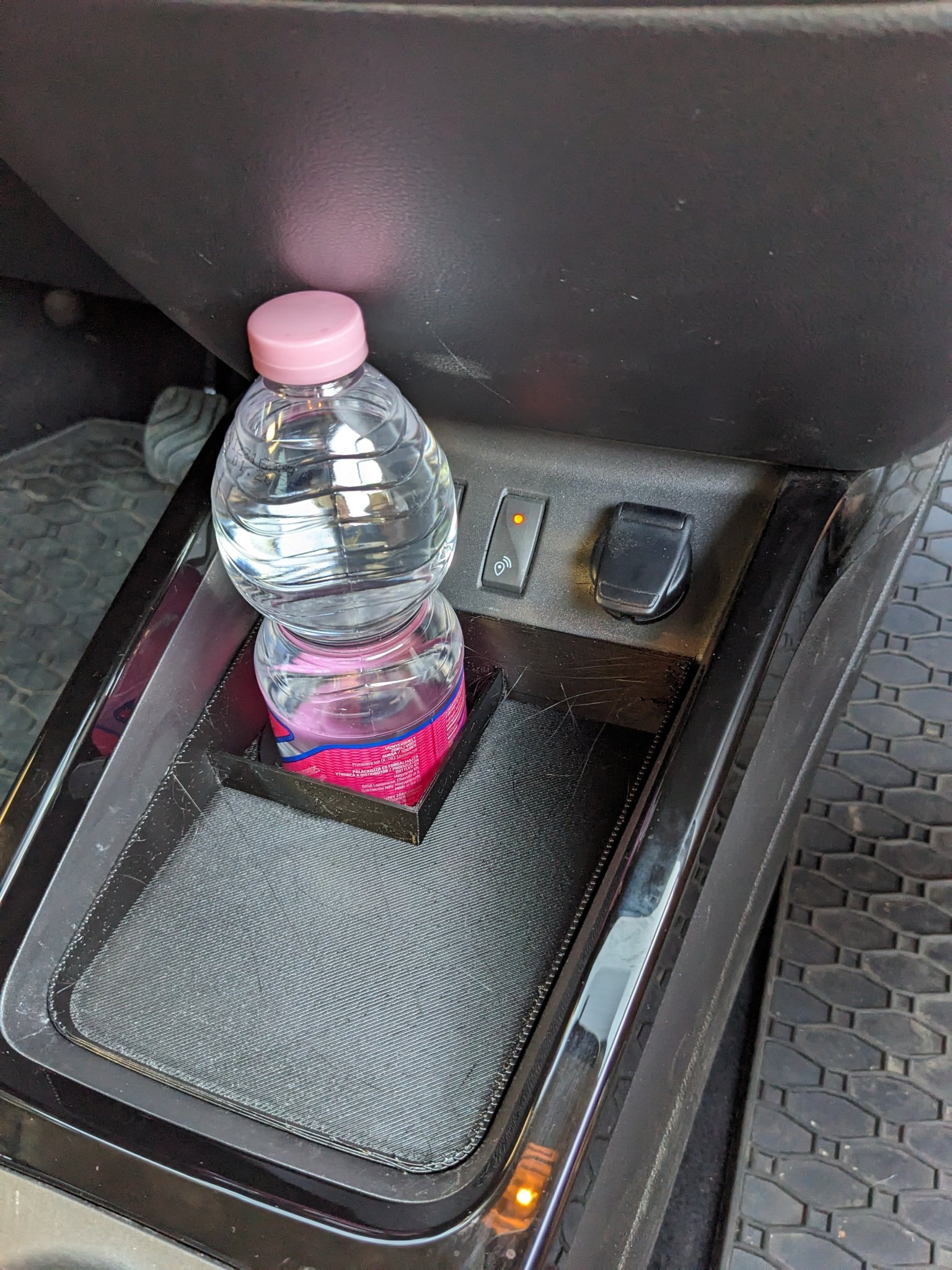 Tiêu đề nhà tổ chức mùa xuân dacia Tóm tắt Này mọi người