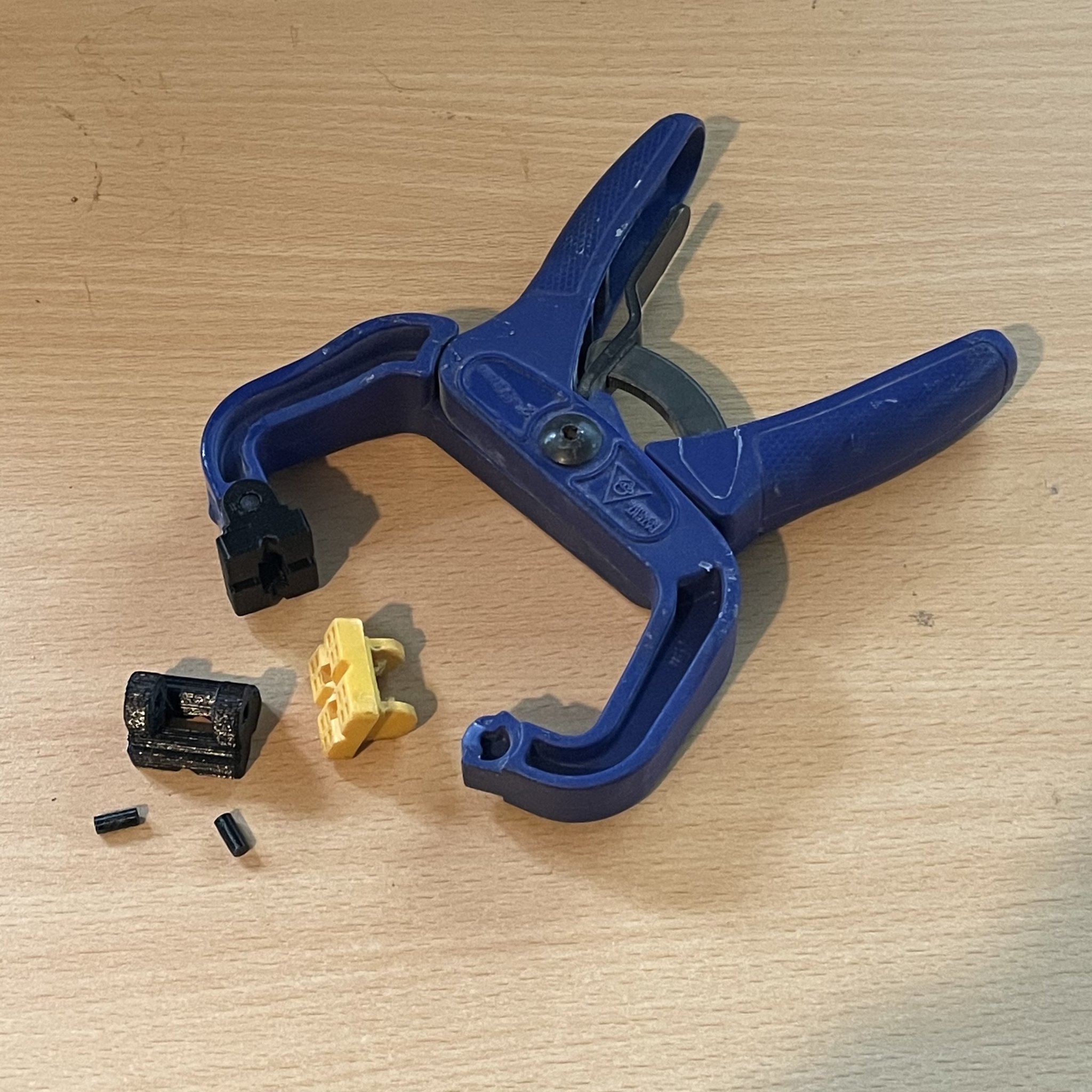 Tiêu đề IRWIN QUICK GRIP HANDI-CLAMP THAY THẾ PAD Tổng hợp Miếng