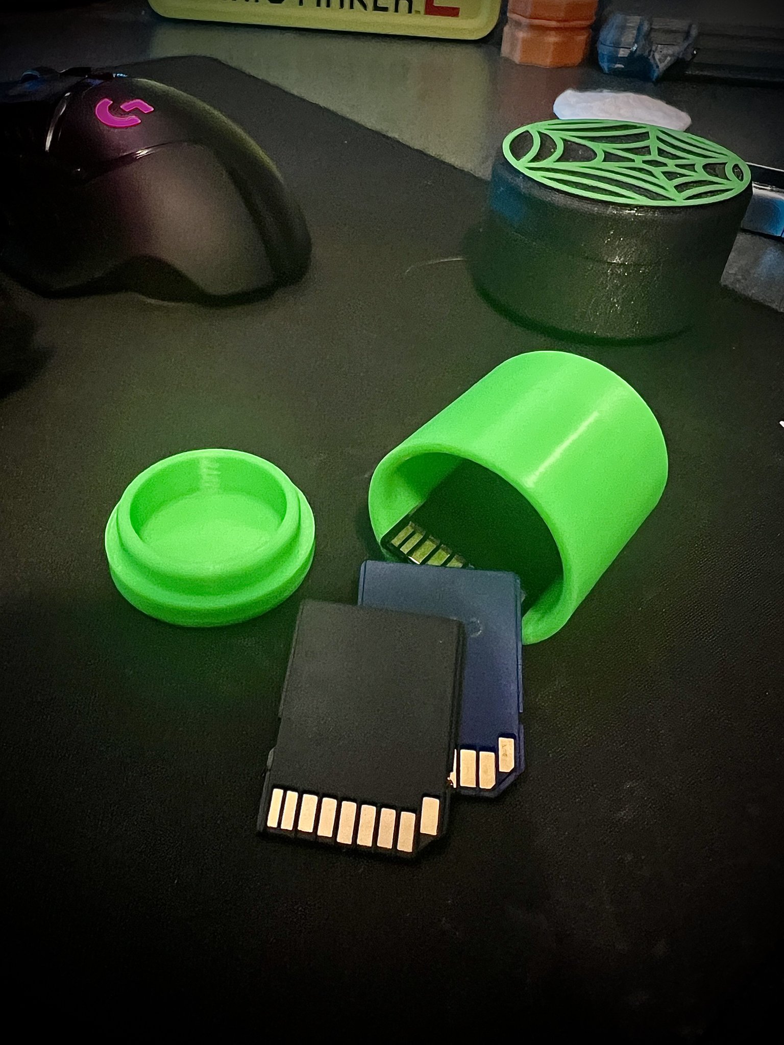 Tiêu đề Trường hợp hình trụ đa năng có tham số đơn giản T