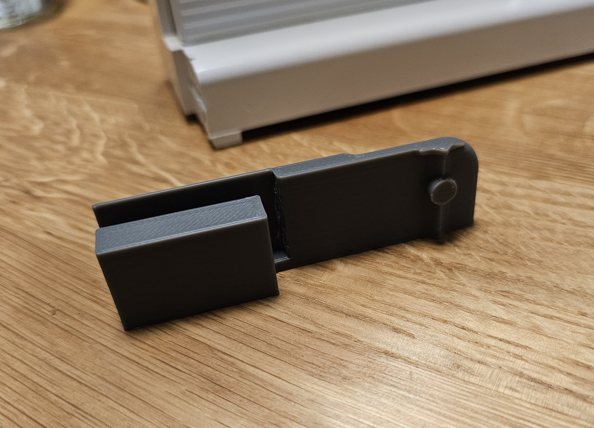 Tiêu đề Sửa chữa cho Chân gắn tấm đáy AEG USR 103 Tóm tắt S