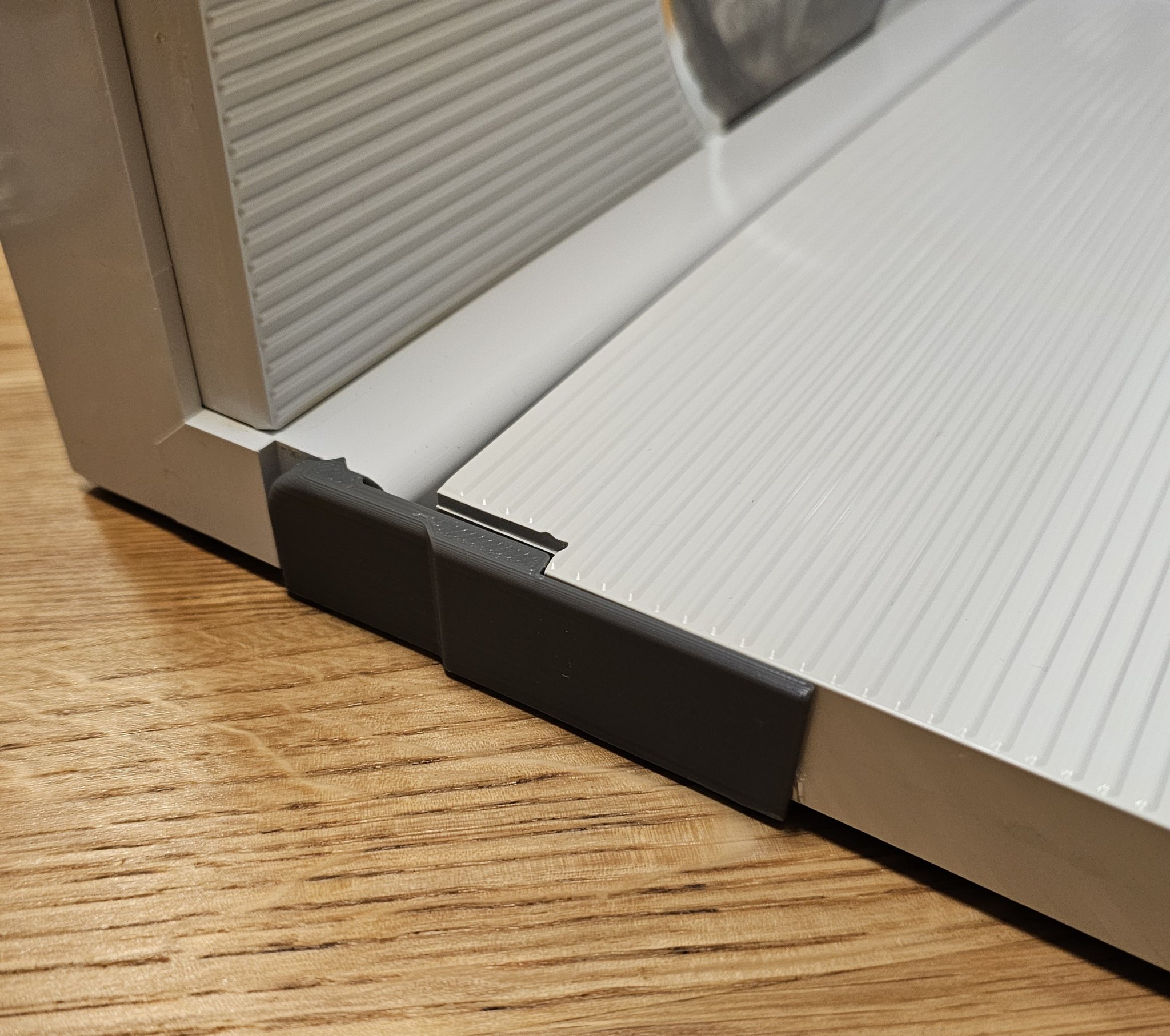 Tiêu đề Sửa chữa cho Chân gắn tấm đáy AEG USR 103 Tóm tắt S