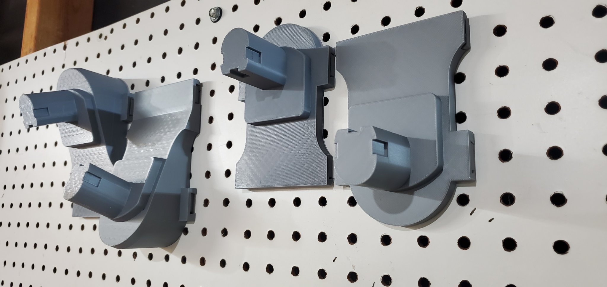 Tiêu đề Giá đỡ bảng ghim dụng cụ điện Ryobi có hai thanh ray