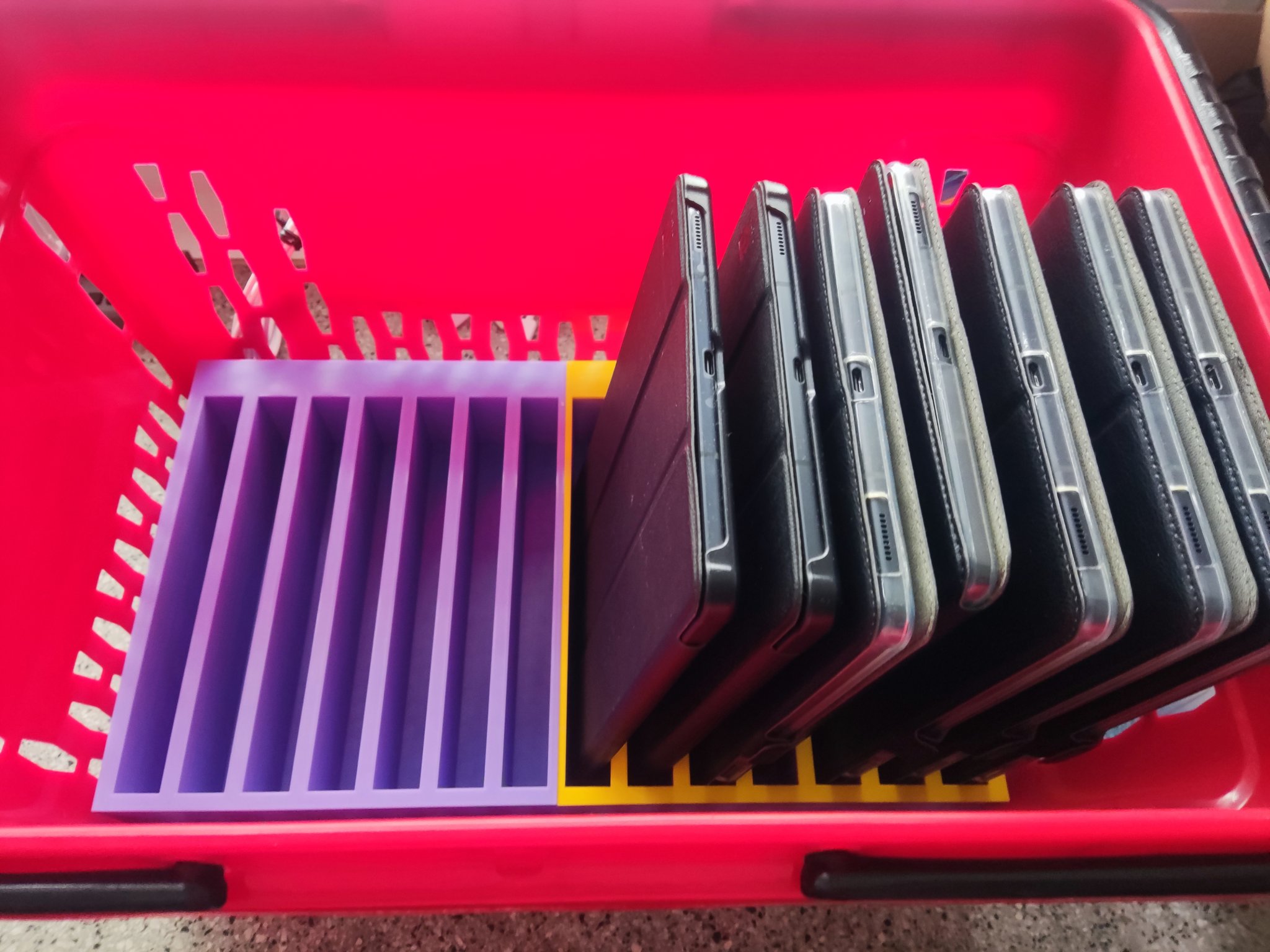 Giá Đỡ 14 Máy Tính Bảng - Tablet Holder 14 Pcs