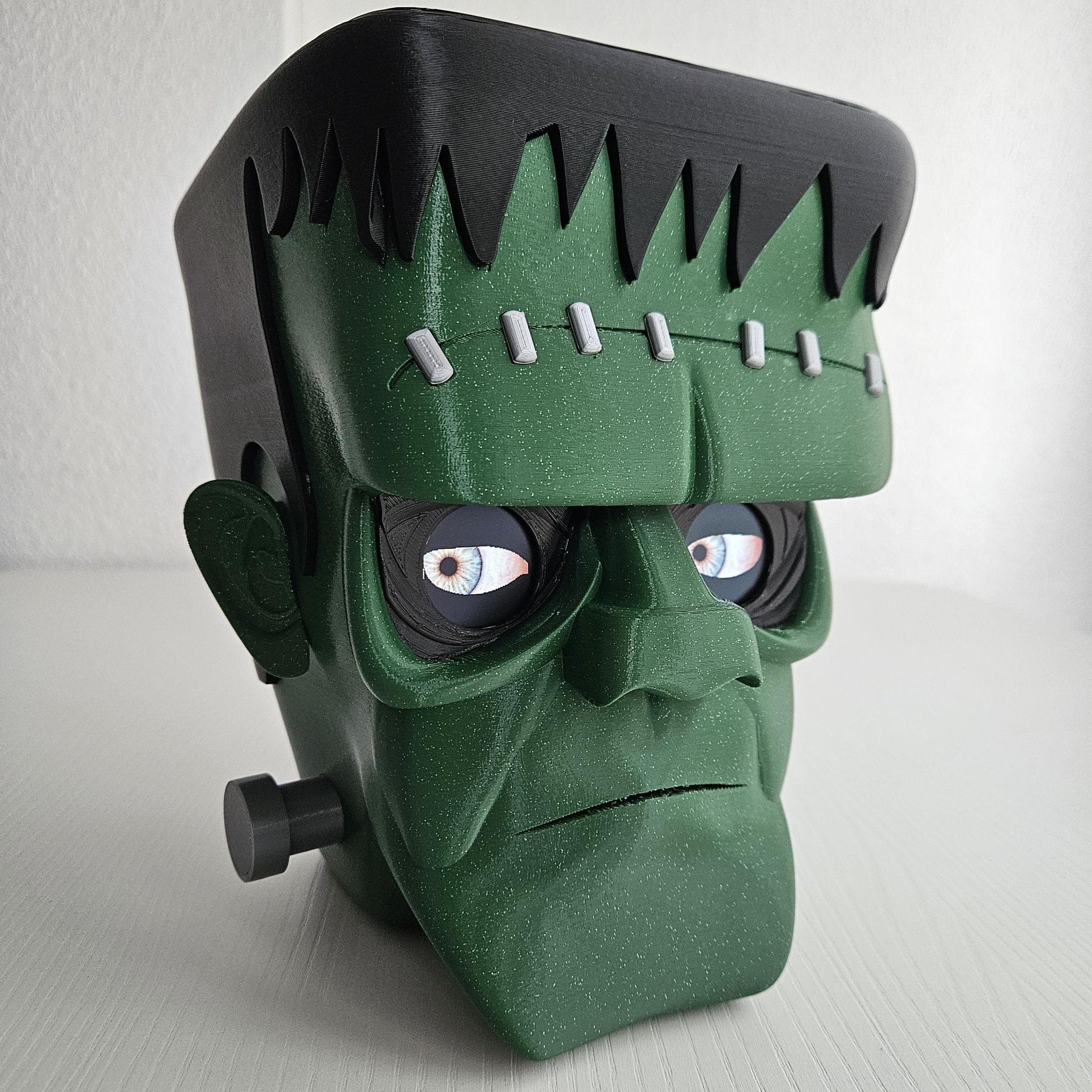 Đầu Frankenstein với Mắt Hoạt Hình