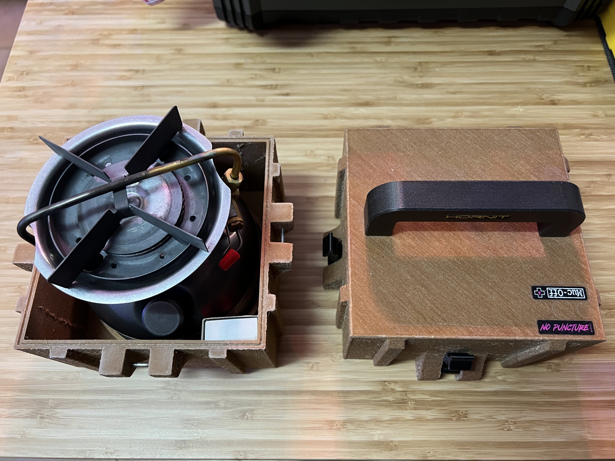 Tiêu đề Hộp đựng du lịch bếp Coleman Dual Fuel 533 Tóm tắt Va